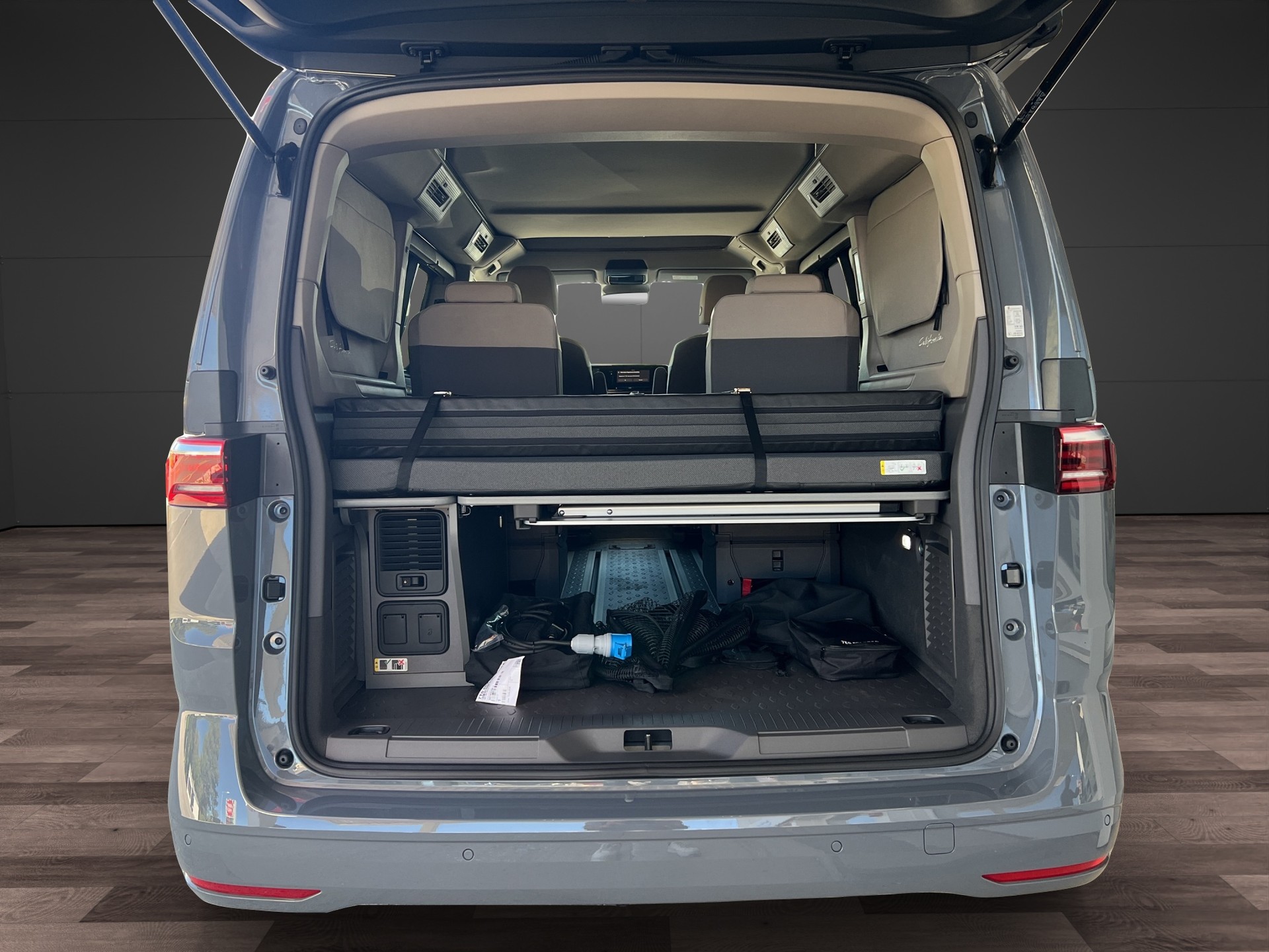 VW California eHybrid Beach Tour Liberty 4Motion-image-12