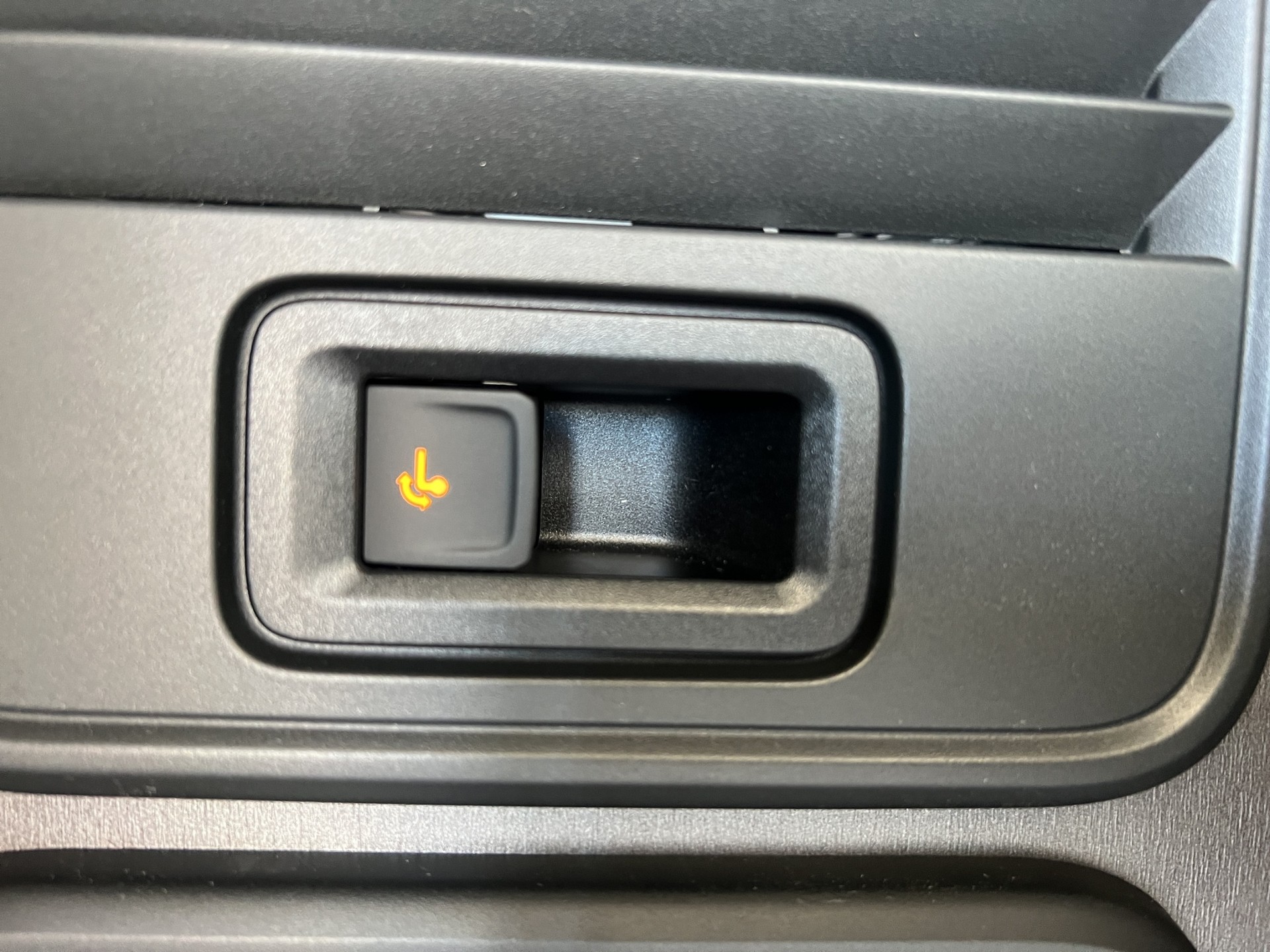 VW California eHybrid Beach Tour Liberty 4Motion-image-13
