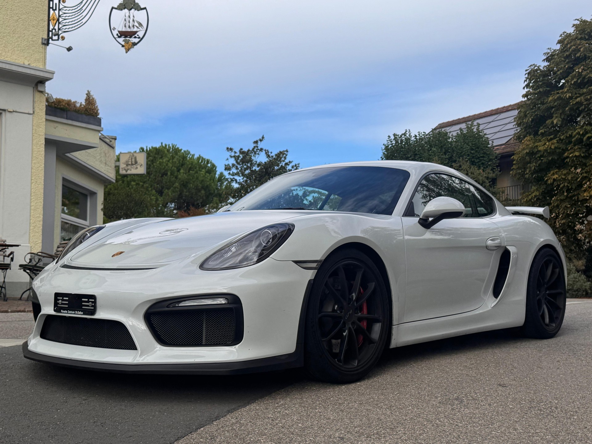 PORSCHE 3.8 GT4-image-1