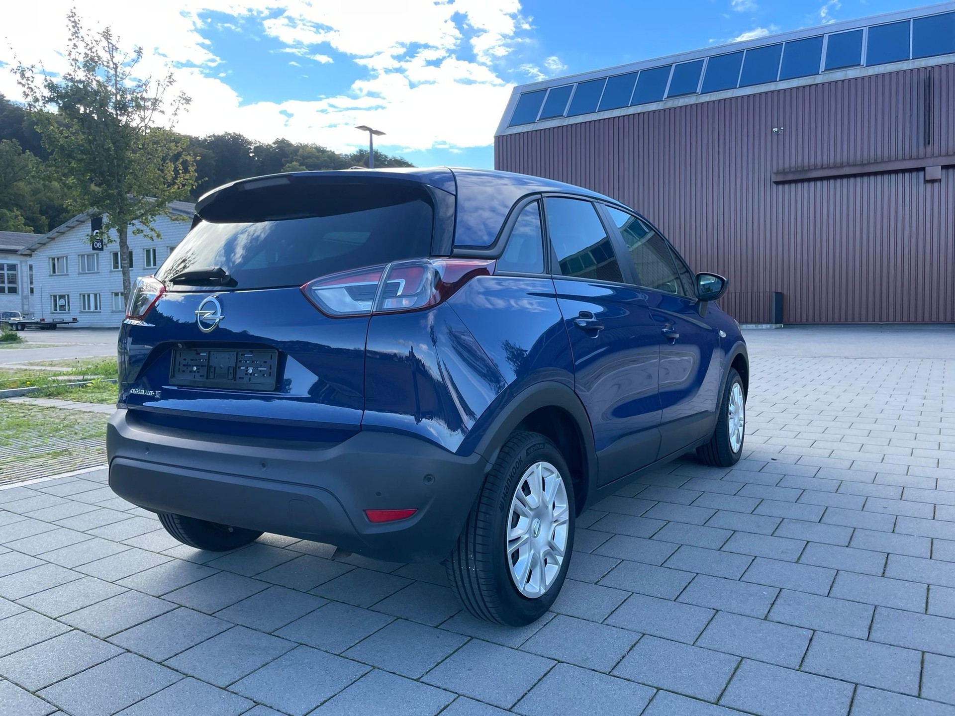 OPEL CROSSLAND X-image-1