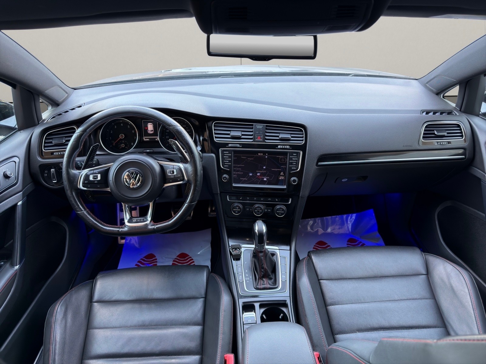 VW Golf 2.0 TSI GTI Performance DSG-image-9