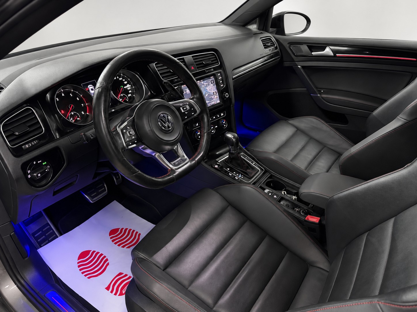 VW Golf 2.0 TSI GTI Performance DSG-image-13