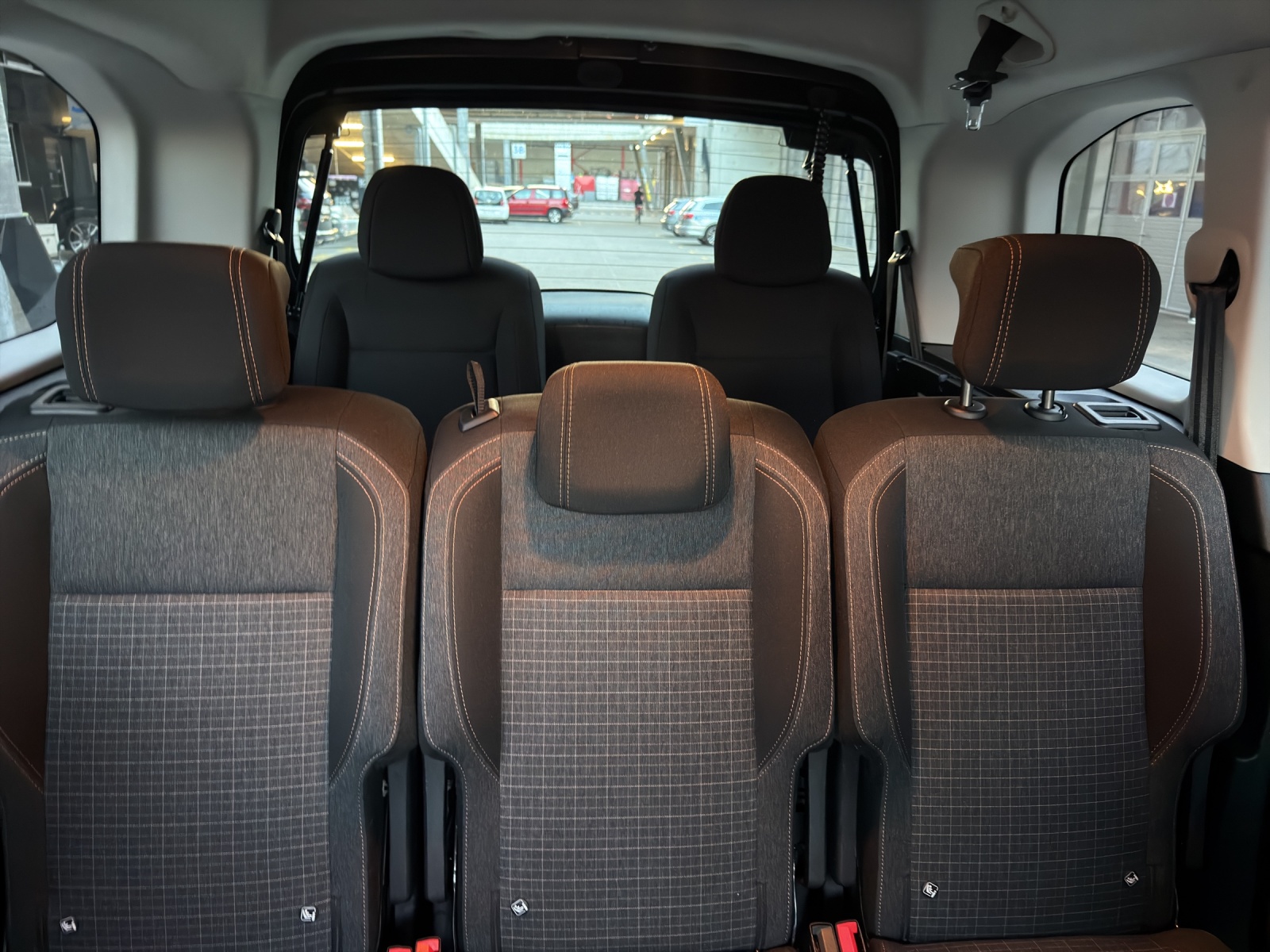 PEUGEOT Rifter 1.5 BlueHDi 7PL GT EAT8-image-17