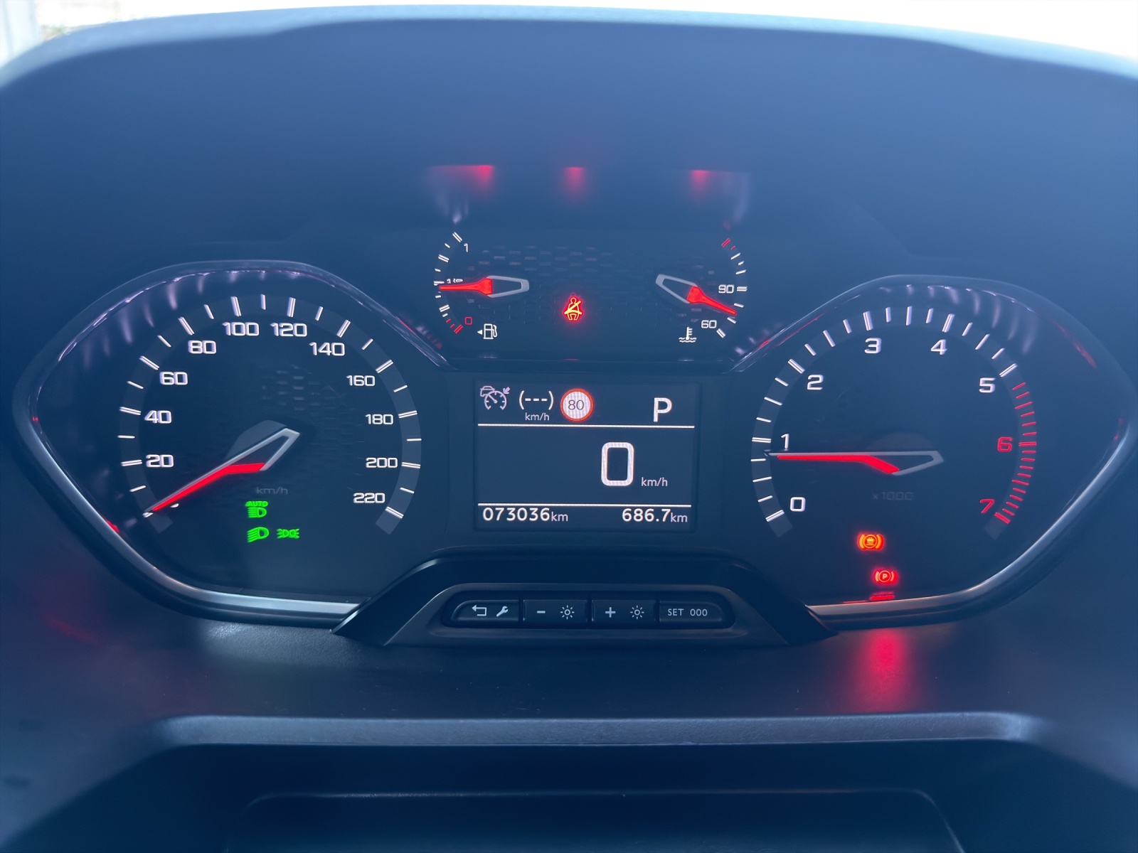 PEUGEOT Rifter 1.5 BlueHDi 7PL GT EAT8-image-22