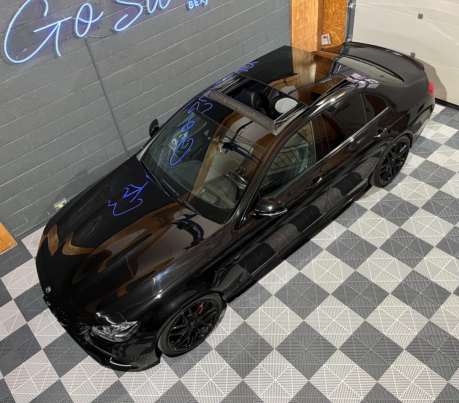 MERCEDES-BENZ E 63 AMG 4Matic Speedshift MCT-image-4