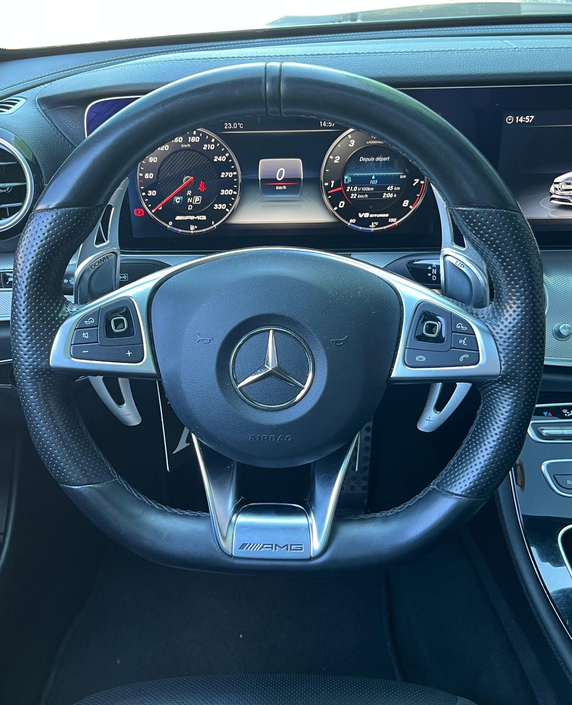 MERCEDES-BENZ E 63 AMG 4Matic Speedshift MCT-image-13