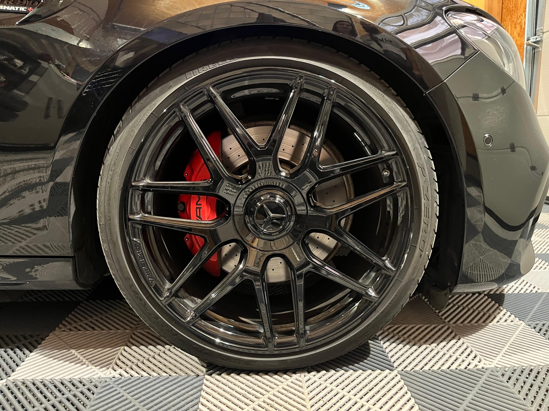 MERCEDES-BENZ E 63 AMG 4Matic Speedshift MCT-image-19