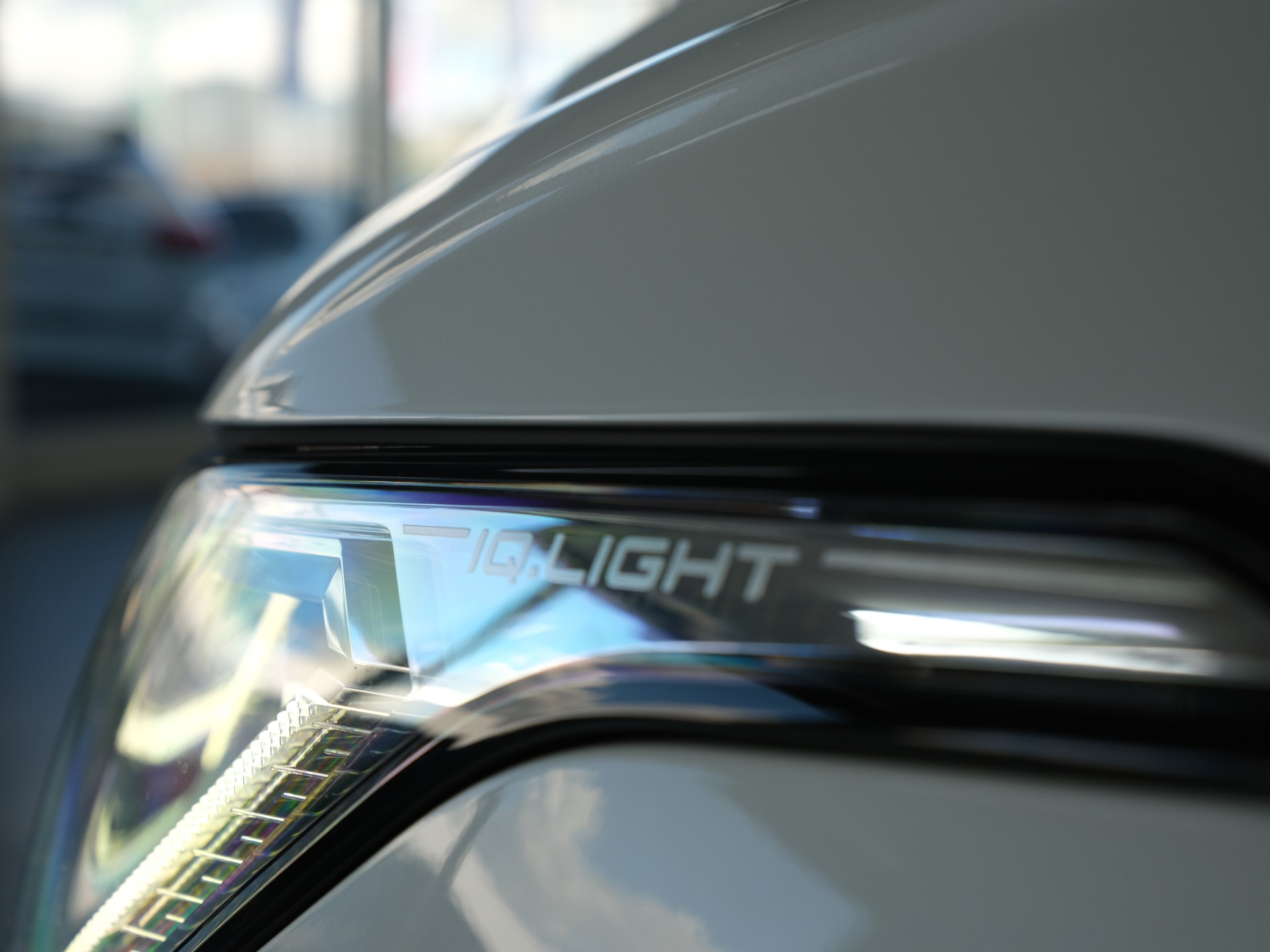 VW Tiguan 2.0TSI R 4Motion DSG *Head Up Display* *Harman & Kardon* *Panorama*-image-14