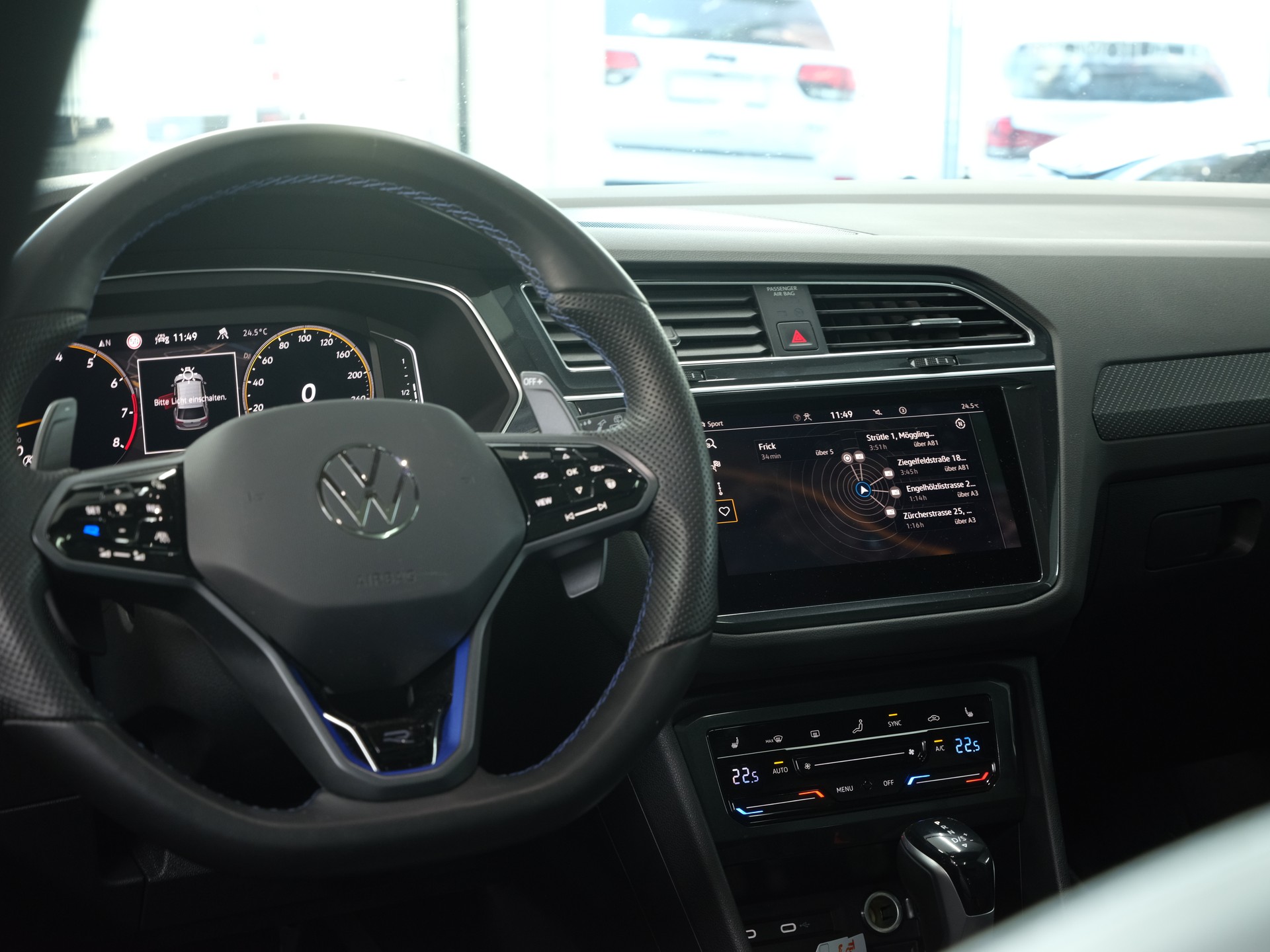 VW Tiguan 2.0TSI R 4Motion DSG *Head Up Display* *Harman & Kardon* *Panorama*-image-24