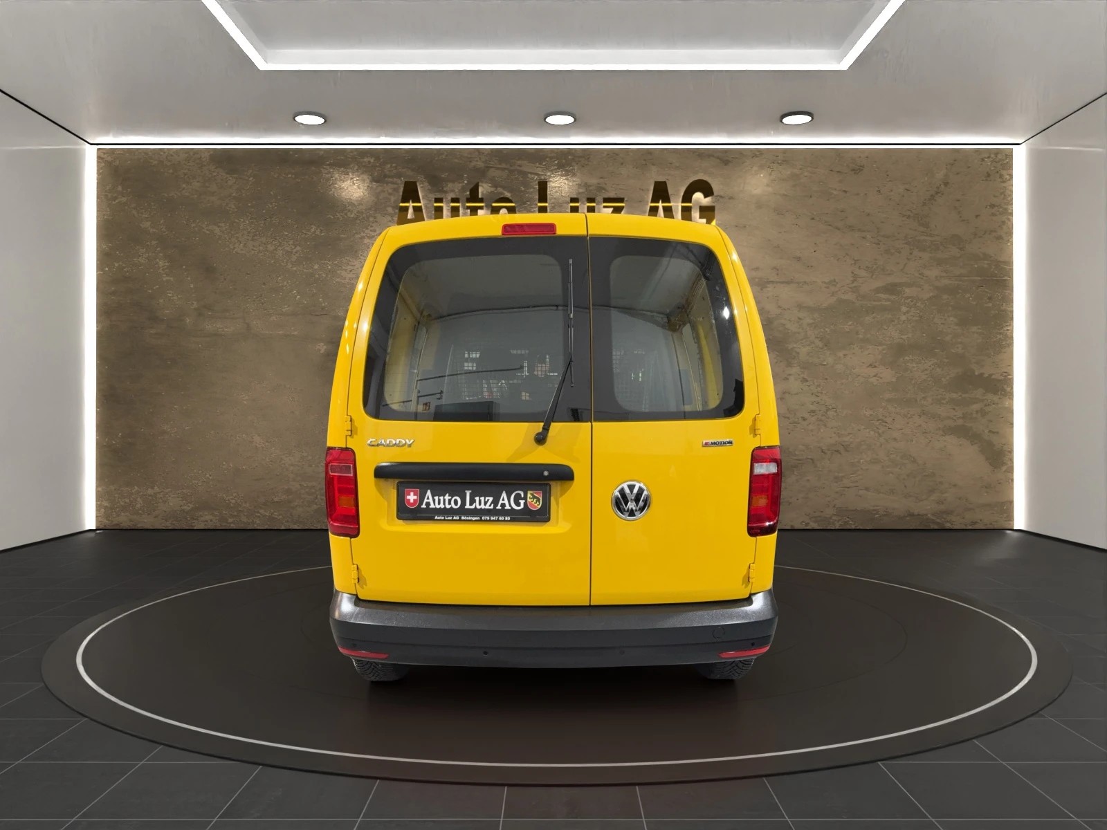 VW Caddy 2.0TDI 4Motion BlueMotion Technology-image-2
