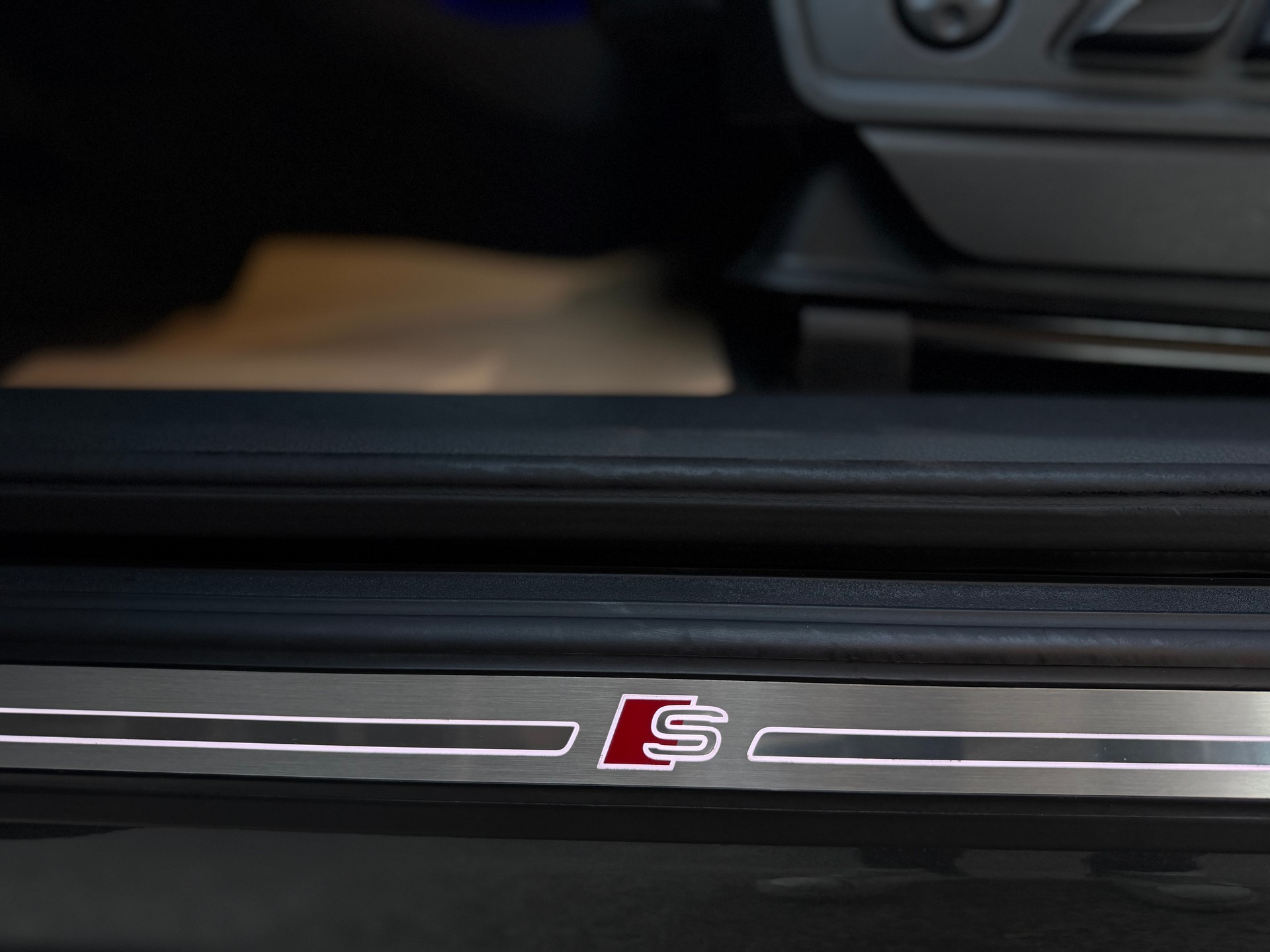 AUDI Q5 55 TFSI e sport quattro-image-27