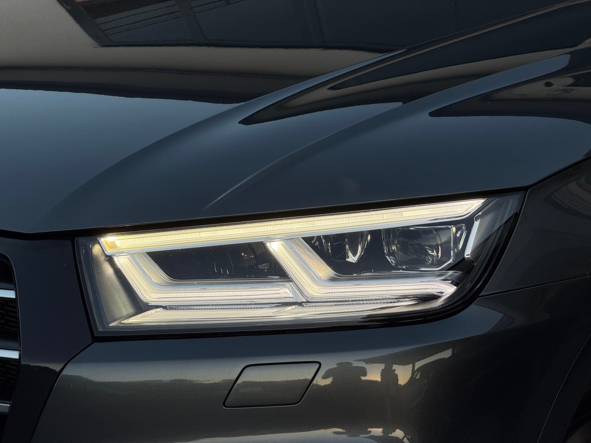AUDI Q5 55 TFSI e sport quattro-image-7
