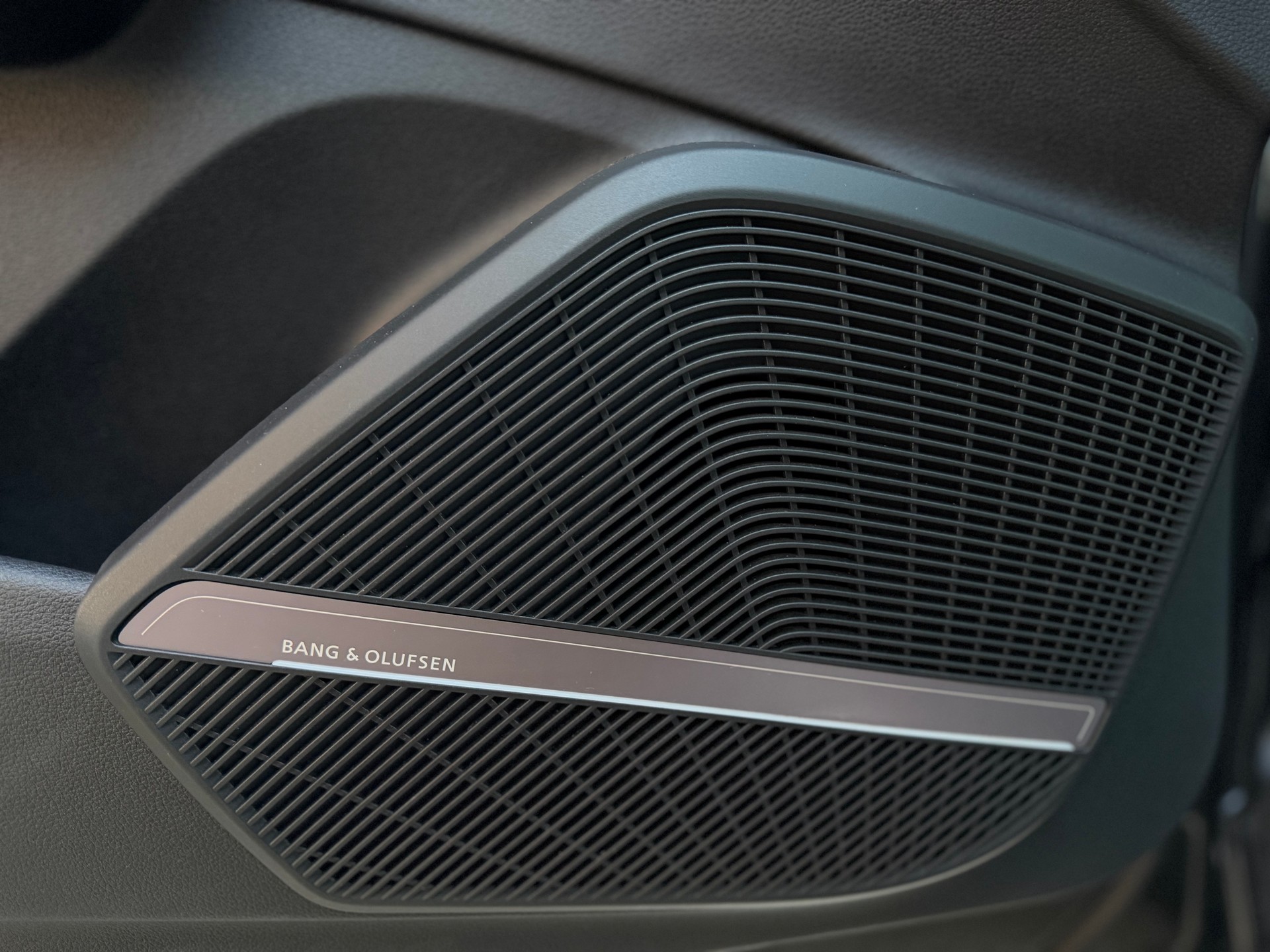 AUDI Q5 55 TFSI e sport quattro-image-26