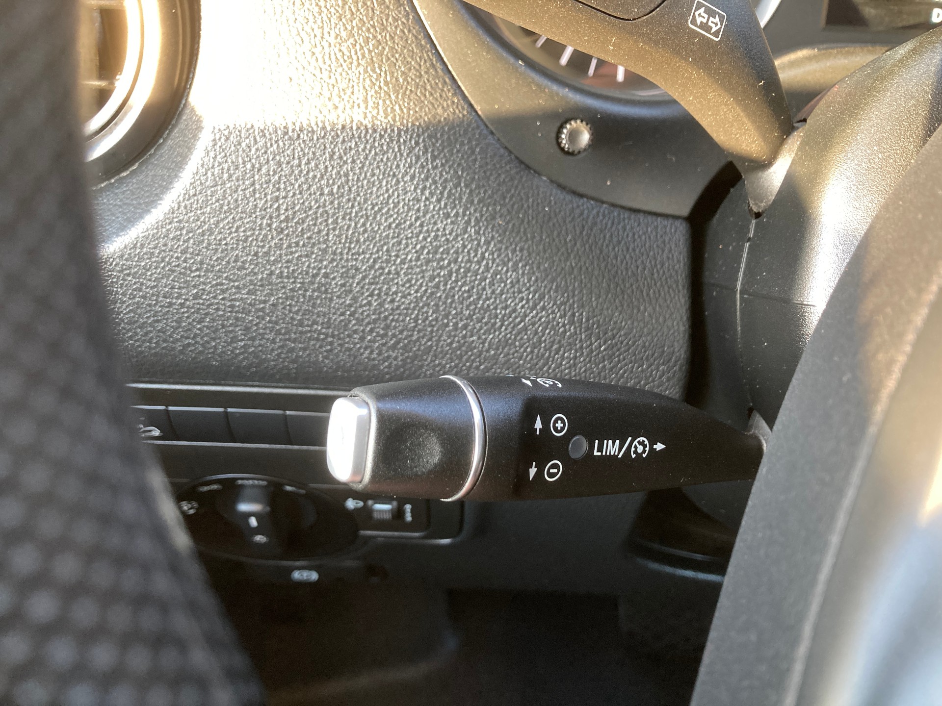 MERCEDES-BENZ Vito 114 BlueTEC 4Matic 7G-Tronic Euro 6 mit Anhängerkupplung-image-11