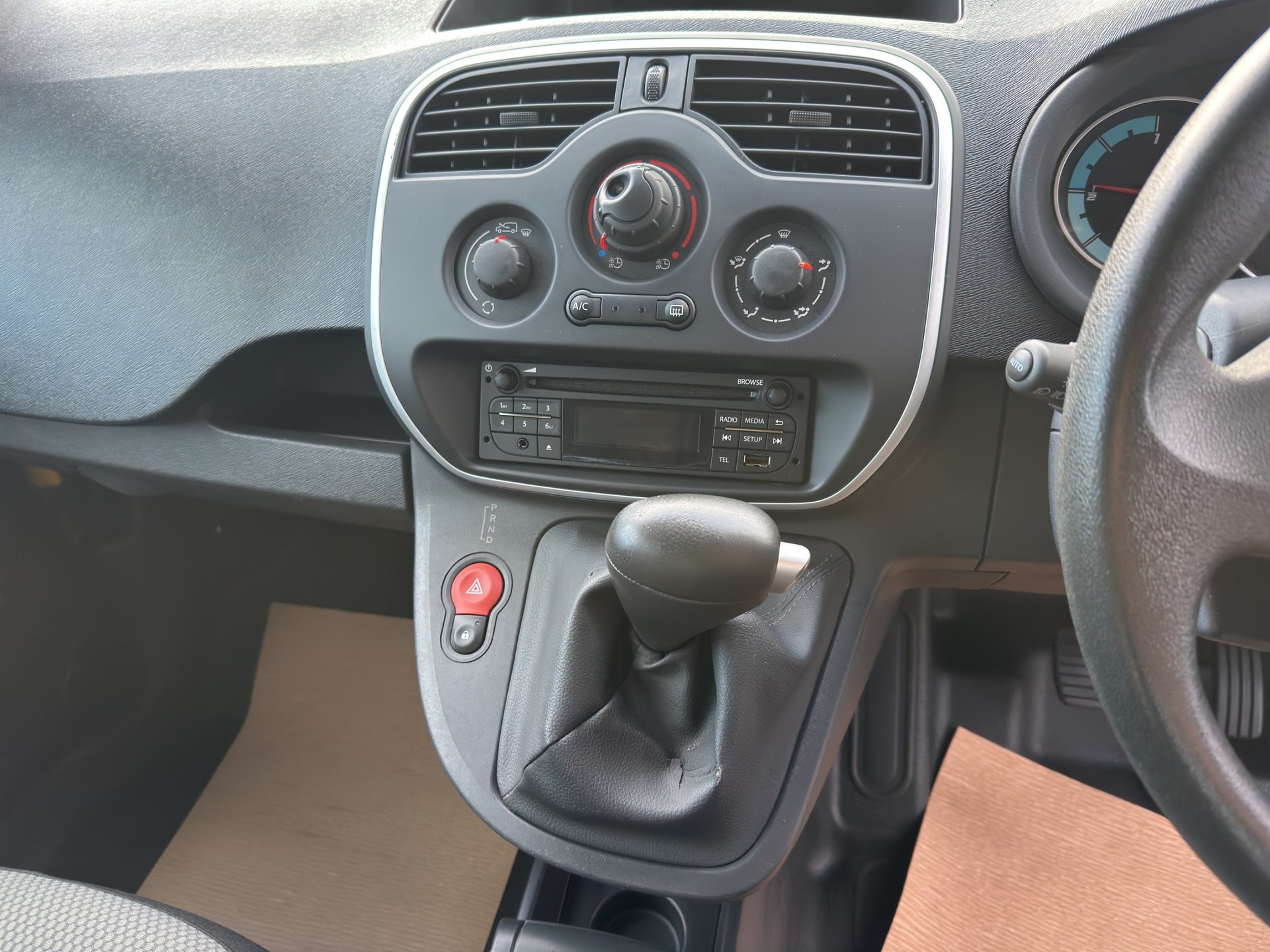 RENAULT Kangoo Maxi Z.E. 33 R60 Business-image-12