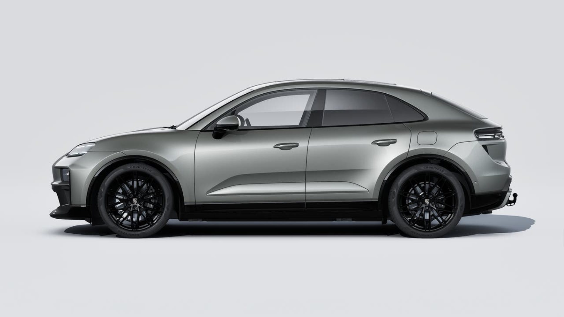 PORSCHE Macan Turbo-image-1