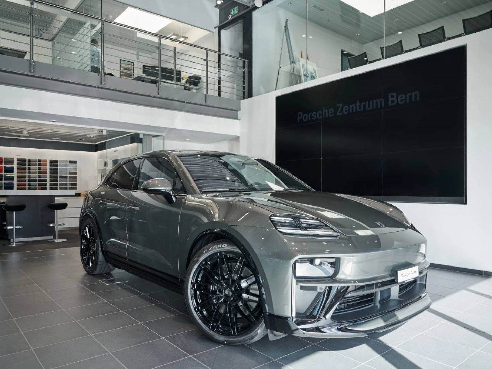 PORSCHE Macan Turbo