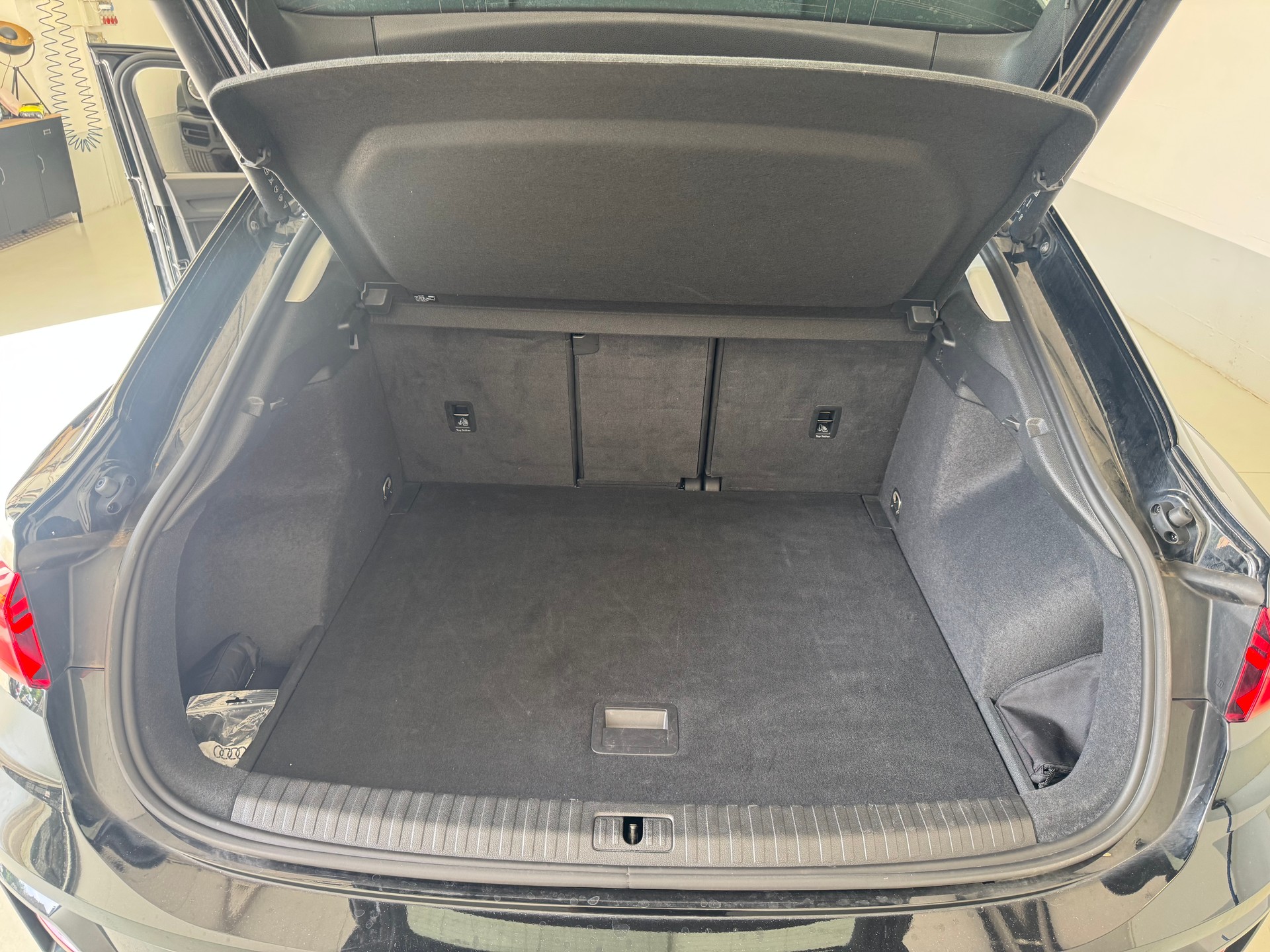 AUDI Q3 Sportback 35 TFSI Attraction S-tronic-image-14
