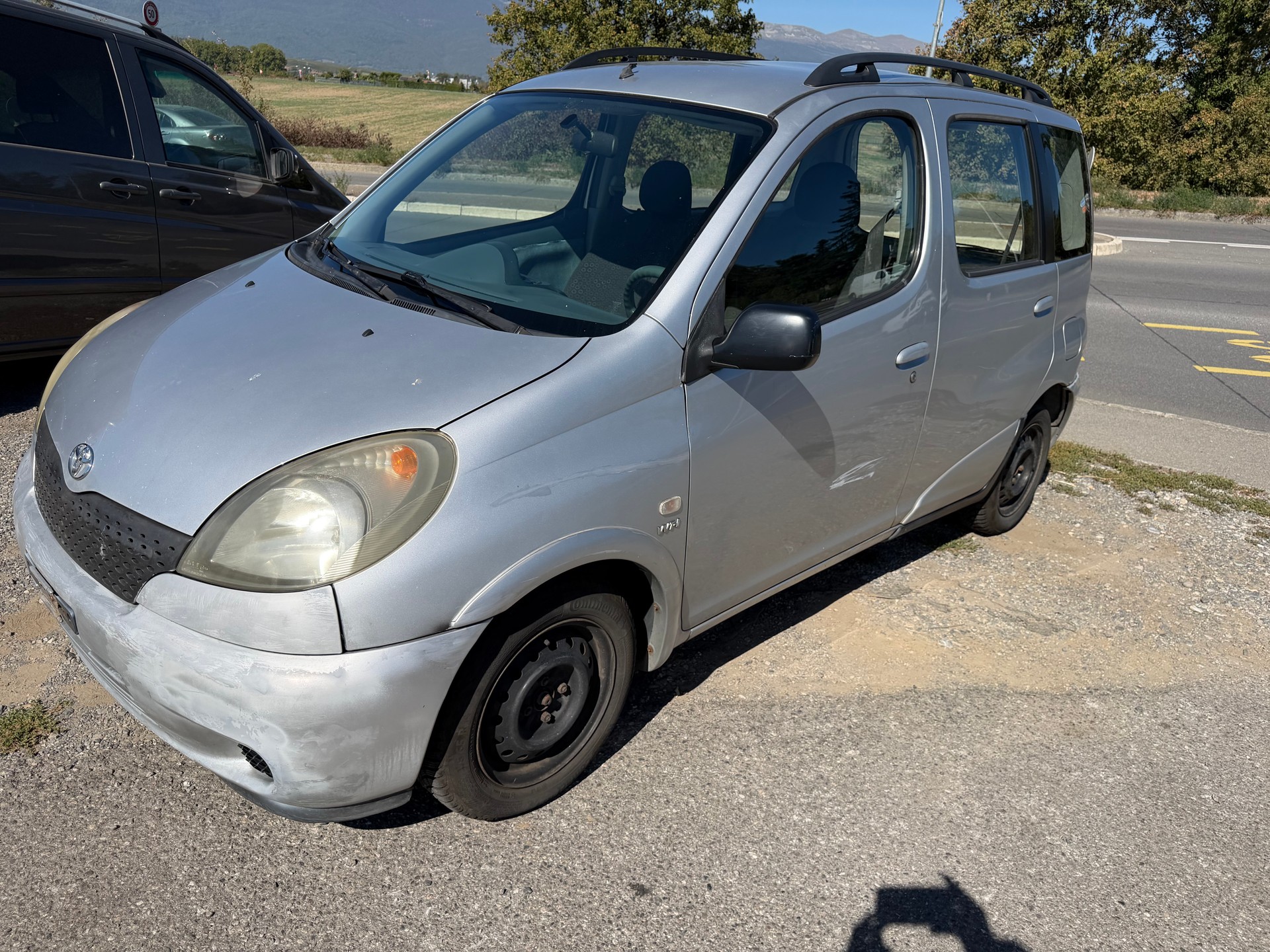 TOYOTA Yaris Verso 1.3 Linea Sol-image-2