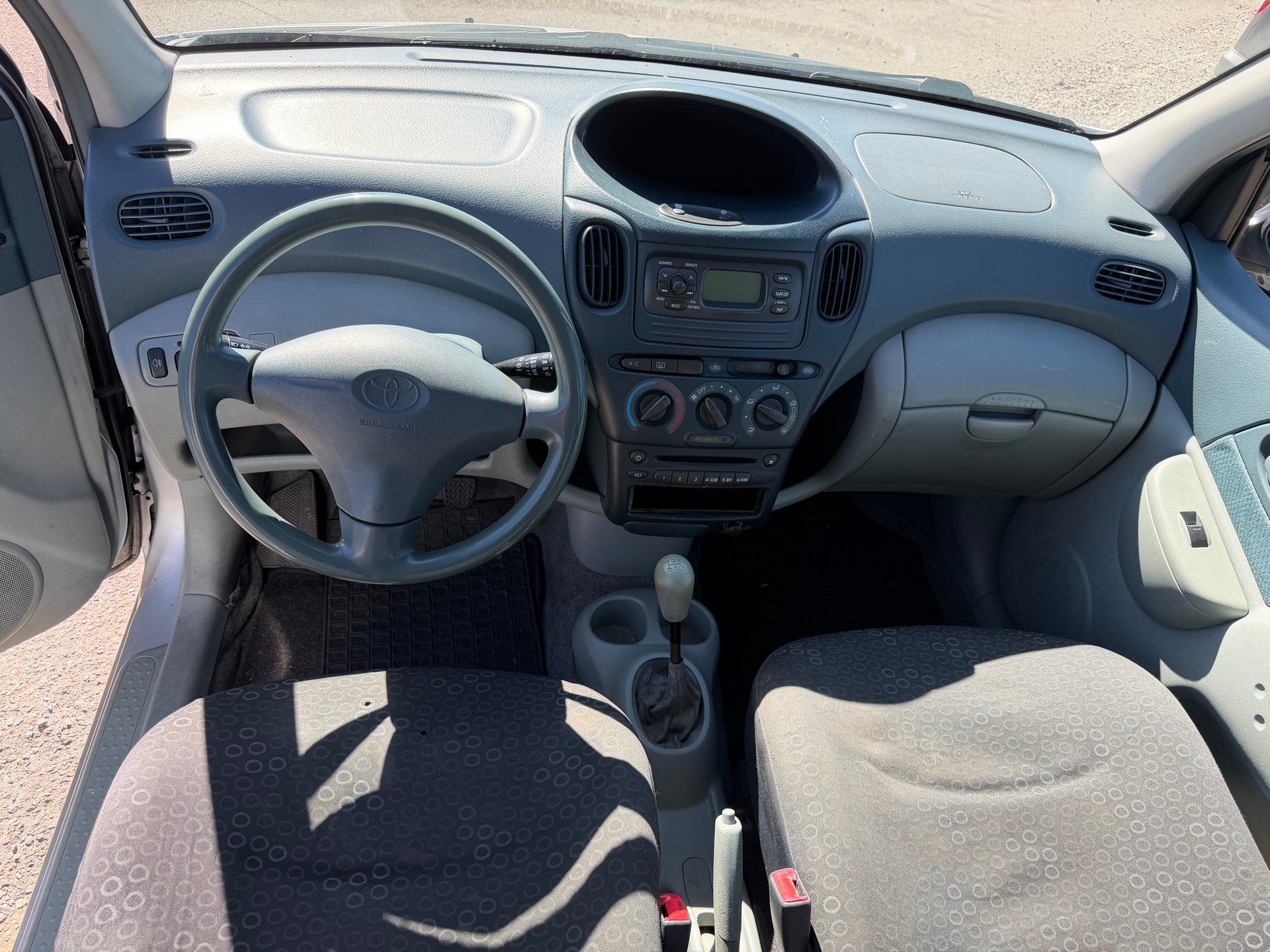 TOYOTA Yaris Verso 1.3 Linea Sol-image-9