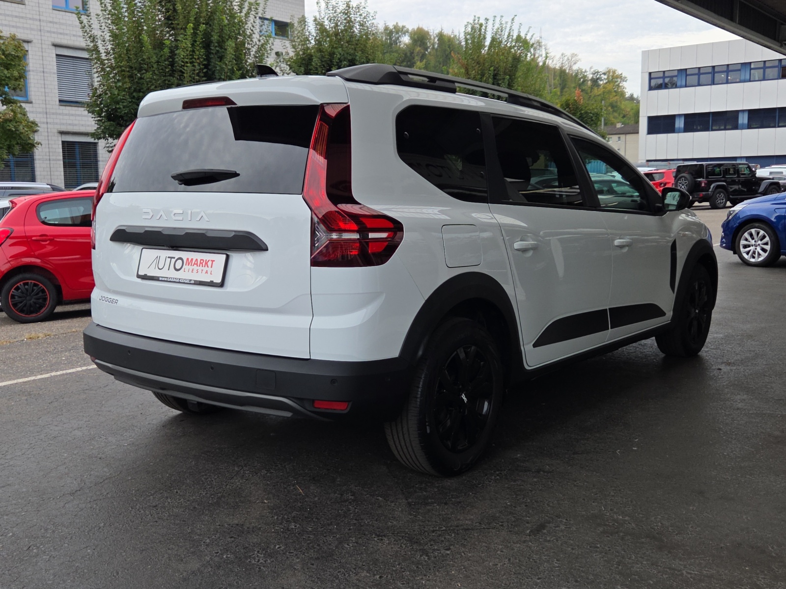 DACIA Jogger TCe 110 Extreme-image-13