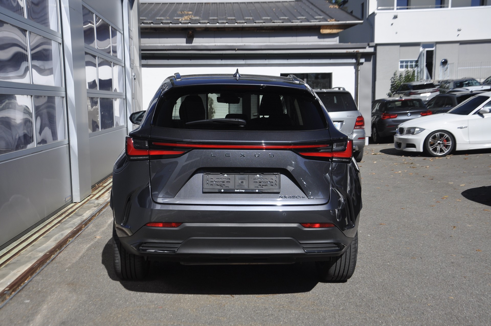 LEXUS NX 450h+ E-FOUR Excellence-image-14