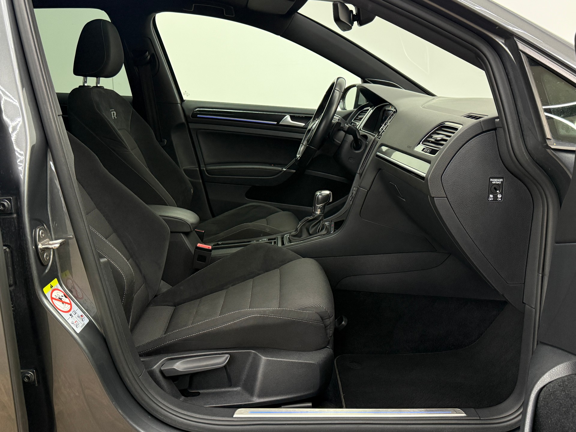 VW Golf 2.0 TSI R 4Motion DSG-image-20