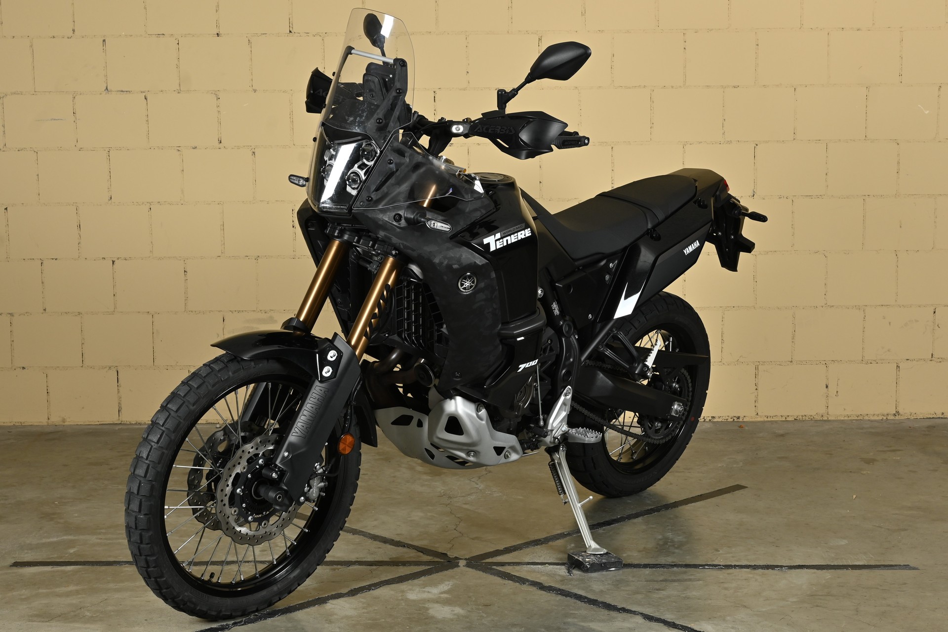 YAMAHA Tenere 700-showroom-element-3