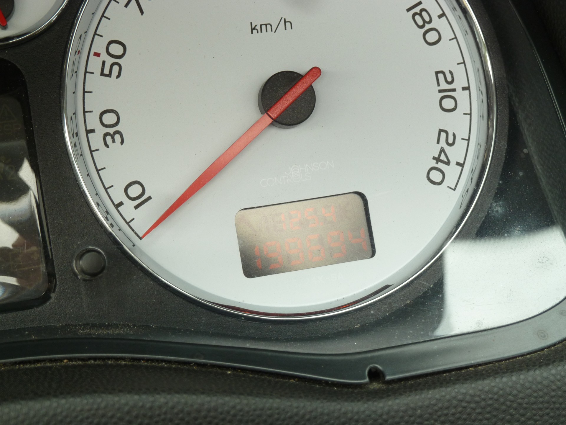 PEUGEOT 308 CC 2.0 HDI Allure-image-8