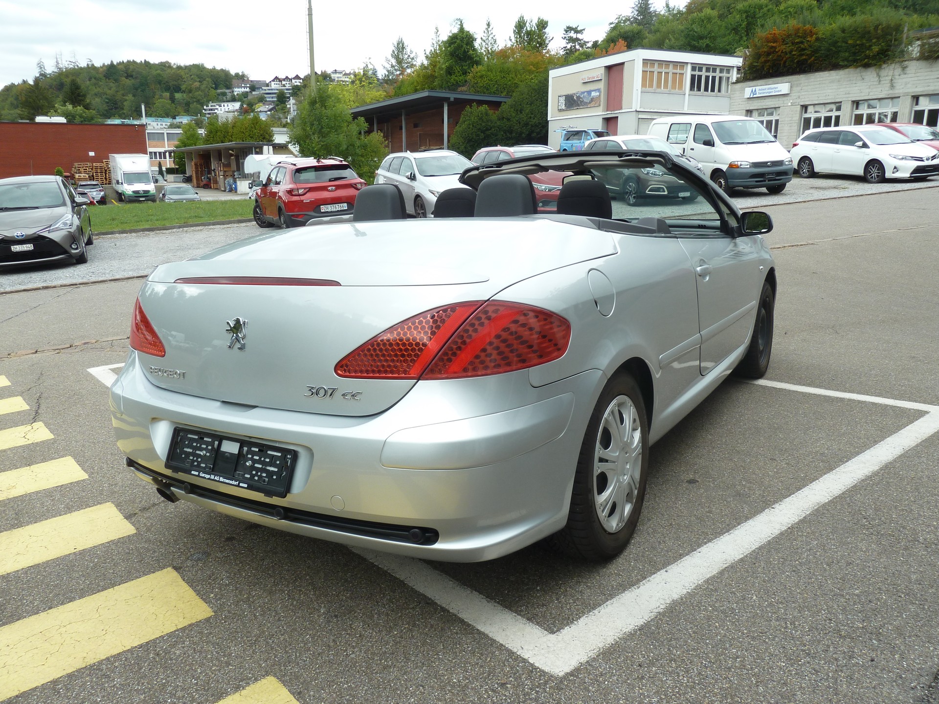 PEUGEOT 308 CC 2.0 HDI Allure-image-13