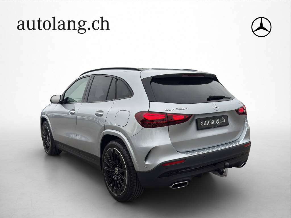MERCEDES-BENZ GLA 220 d AMG Line 4Matic Swiss Star-showroom-element-3