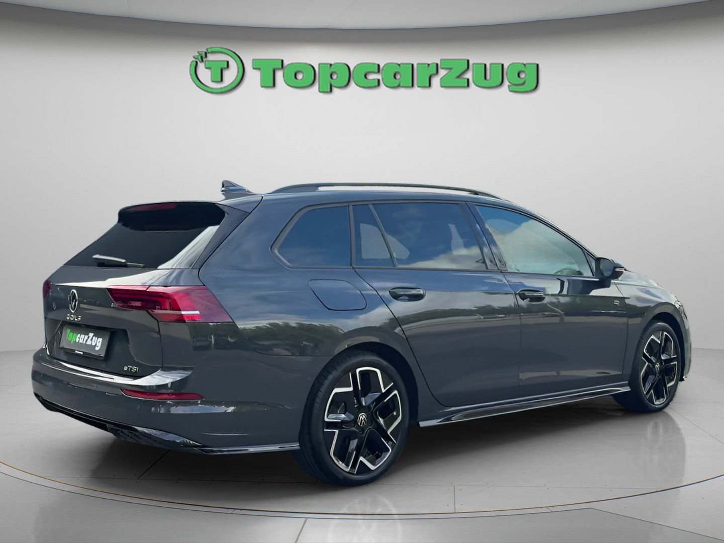 VW Golf Variant 1.5 eTSI mHEV R-Line DSG-image-5