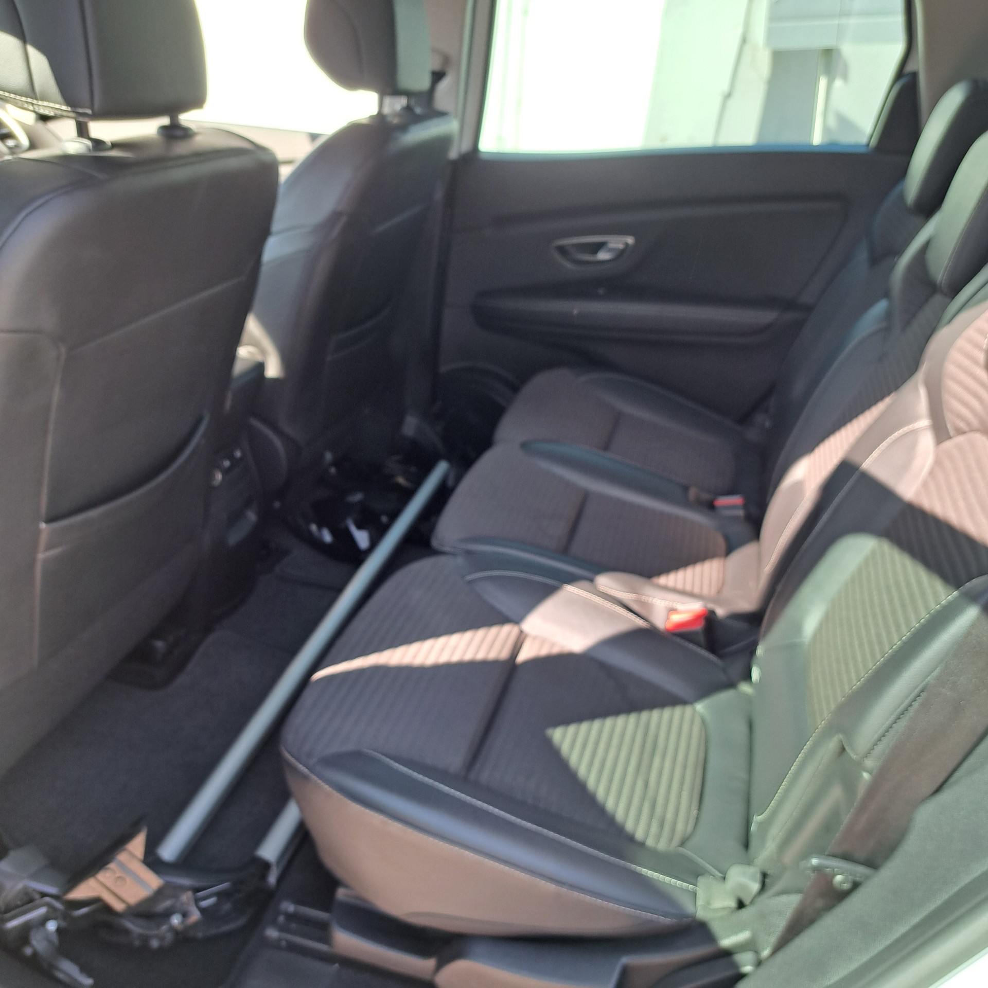 RENAULT Grand Scénic 1.3 16V Turbo Initiale Paris EDC-image-5