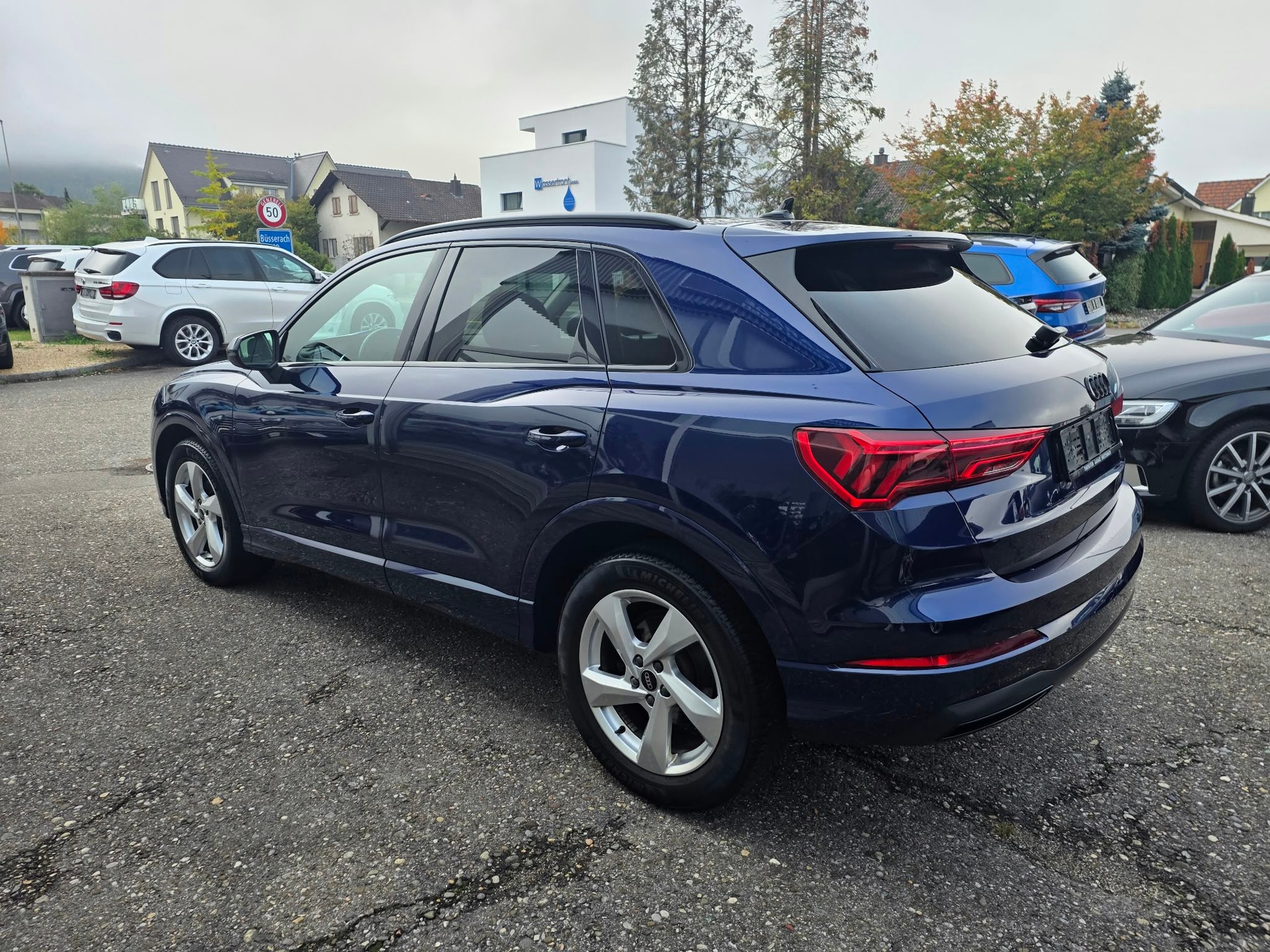 AUDI Q3 35 TDI advanced quattro S-tronic-image-5