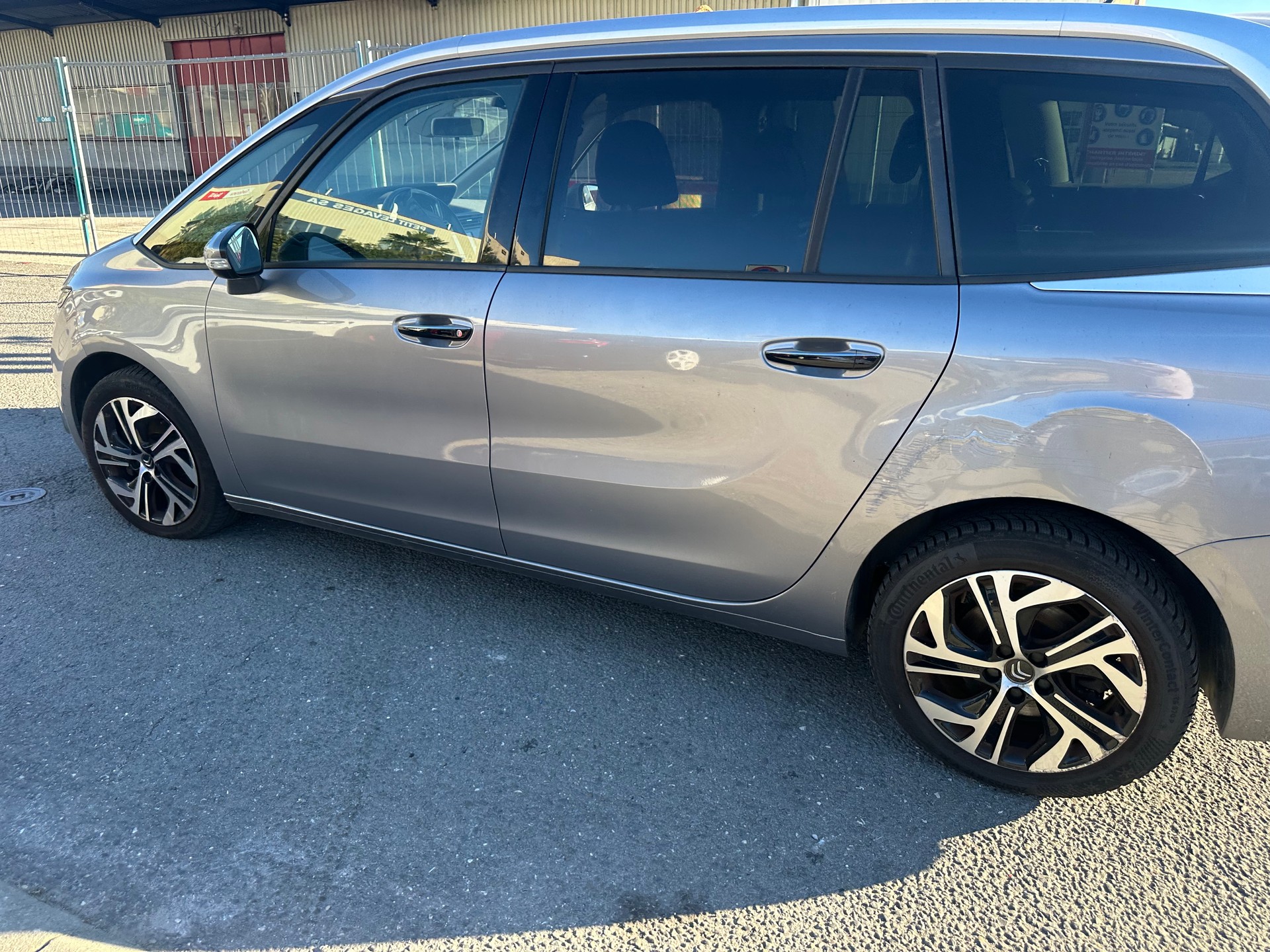 CITROEN C4 Picasso 1.2 Pure Tech Séduction-image-4