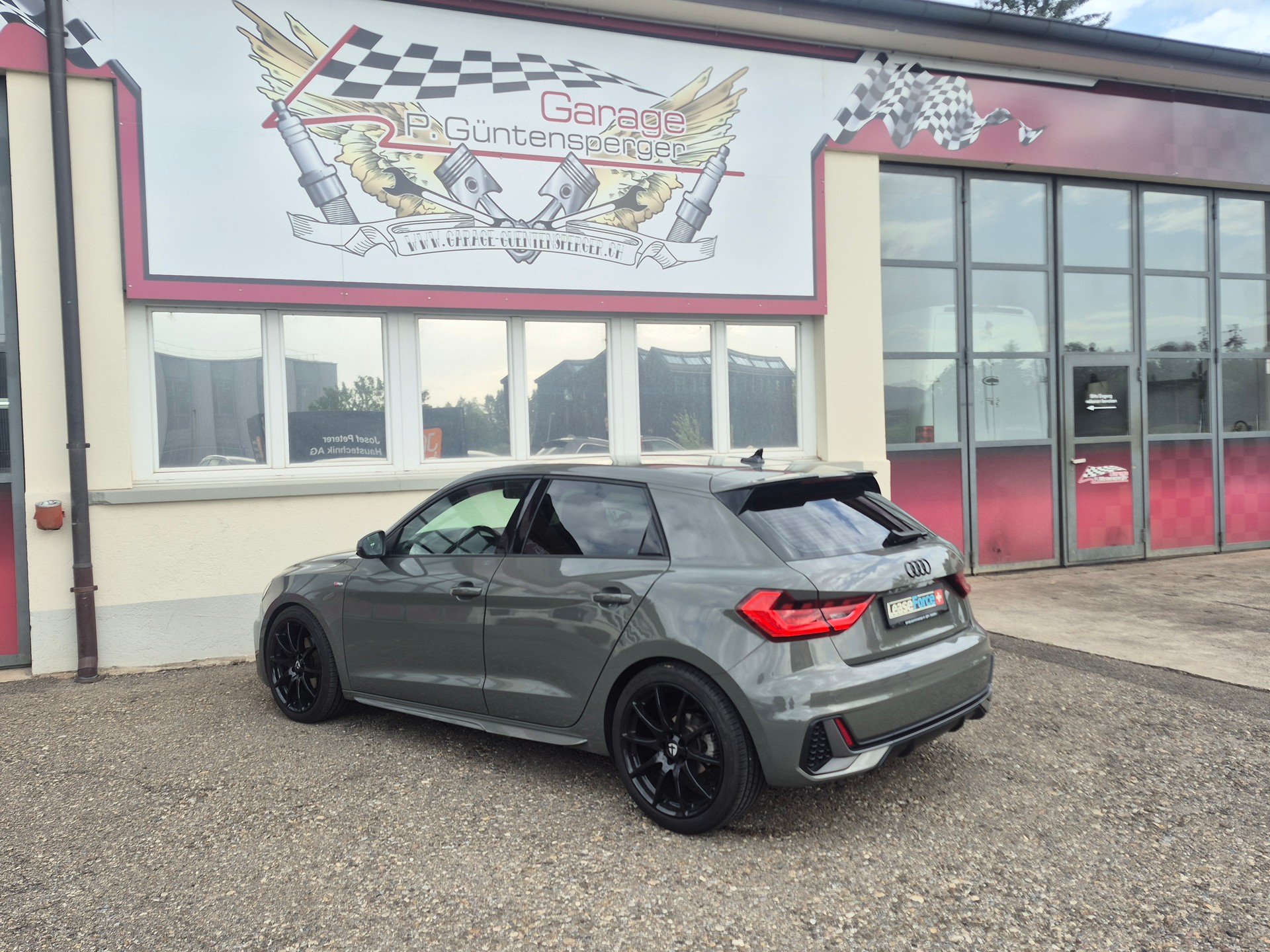 AUDI A1 Sportback 35 TFSI S Line S-tronic-image-4
