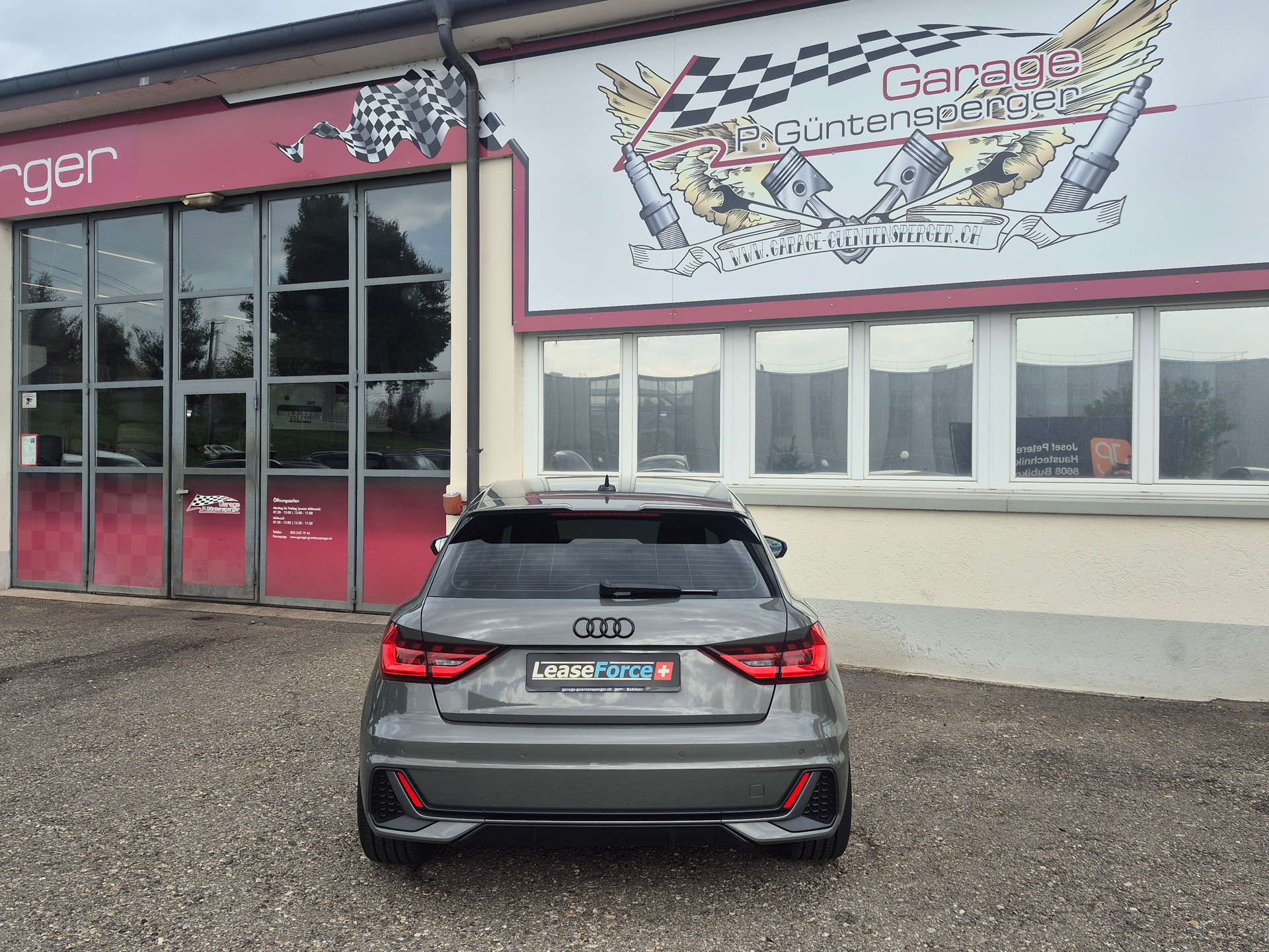 AUDI A1 Sportback 35 TFSI S Line S-tronic-image-5