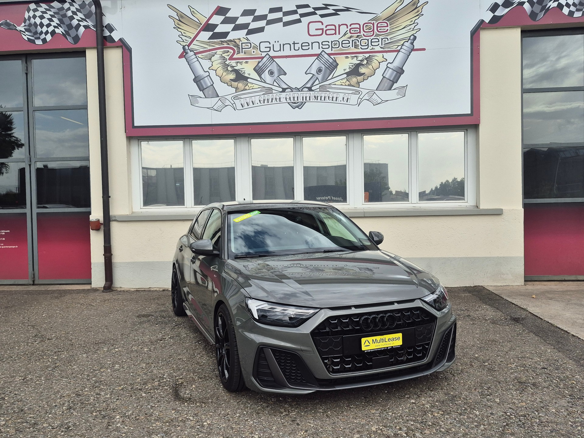 AUDI A1 Sportback 35 TFSI S Line S-tronic-image-0
