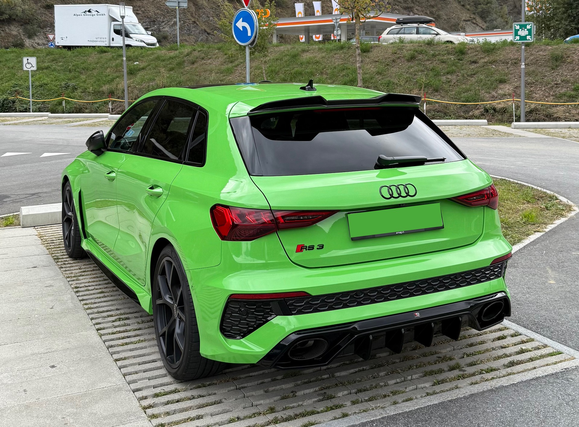 AUDI 2.5 TFSI quattro S-Tronic-image-2