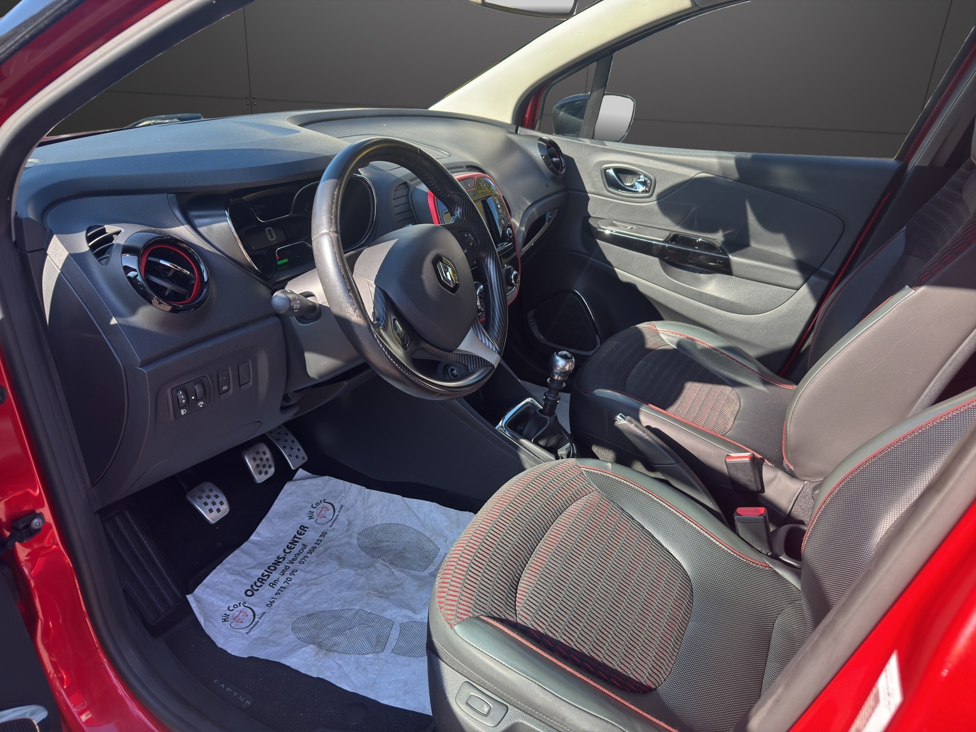 RENAULT Captur 1.5 dCi Swiss Edition-image-11