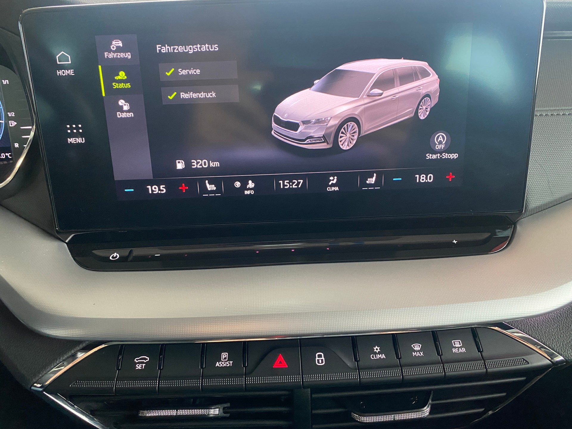 SKODA Octavia Combi 2.0 TDI DSG Ambition-image-12