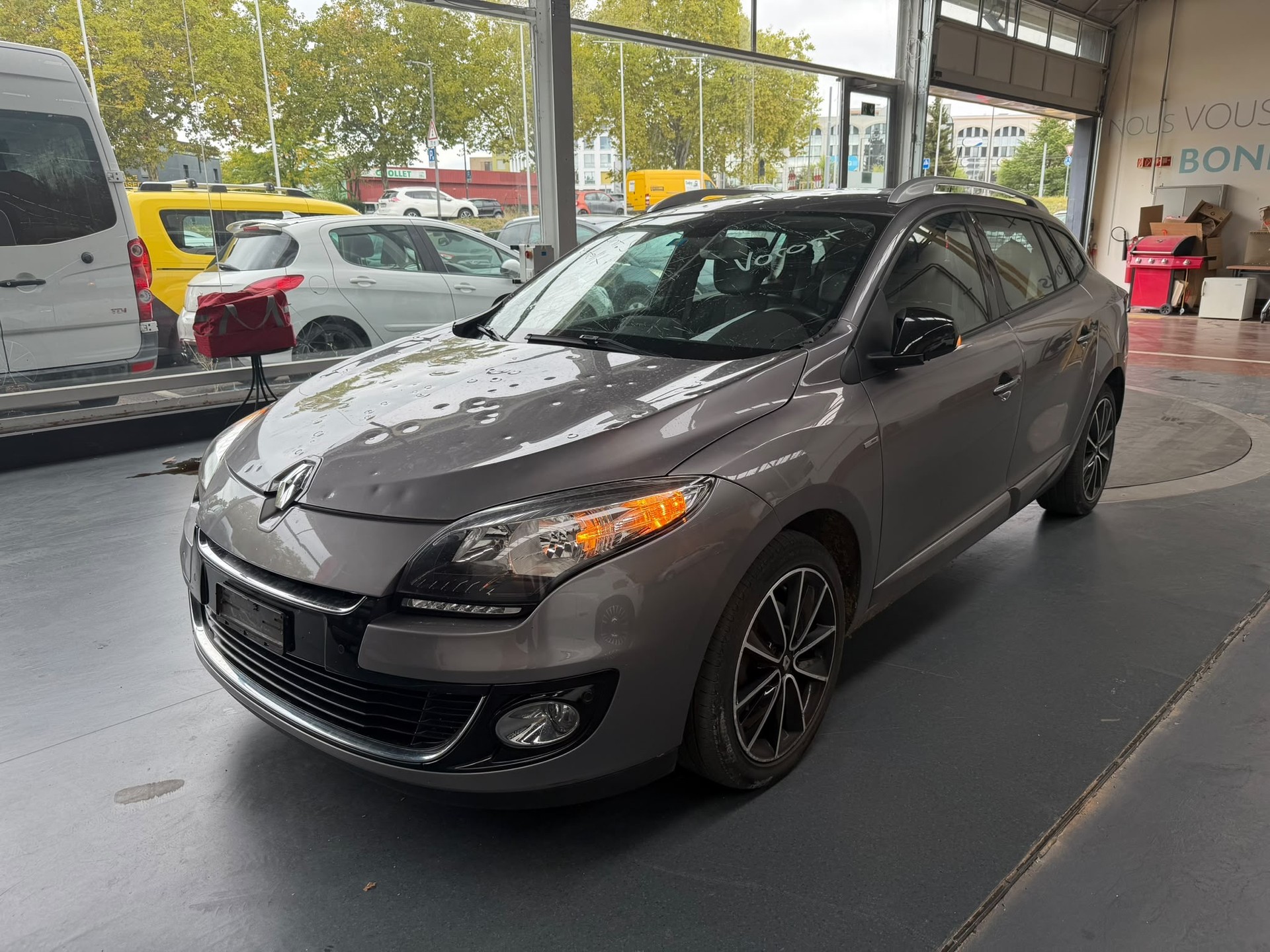 RENAULT Mégane Grandtour 1.5 dCi Bose EDC-image-0