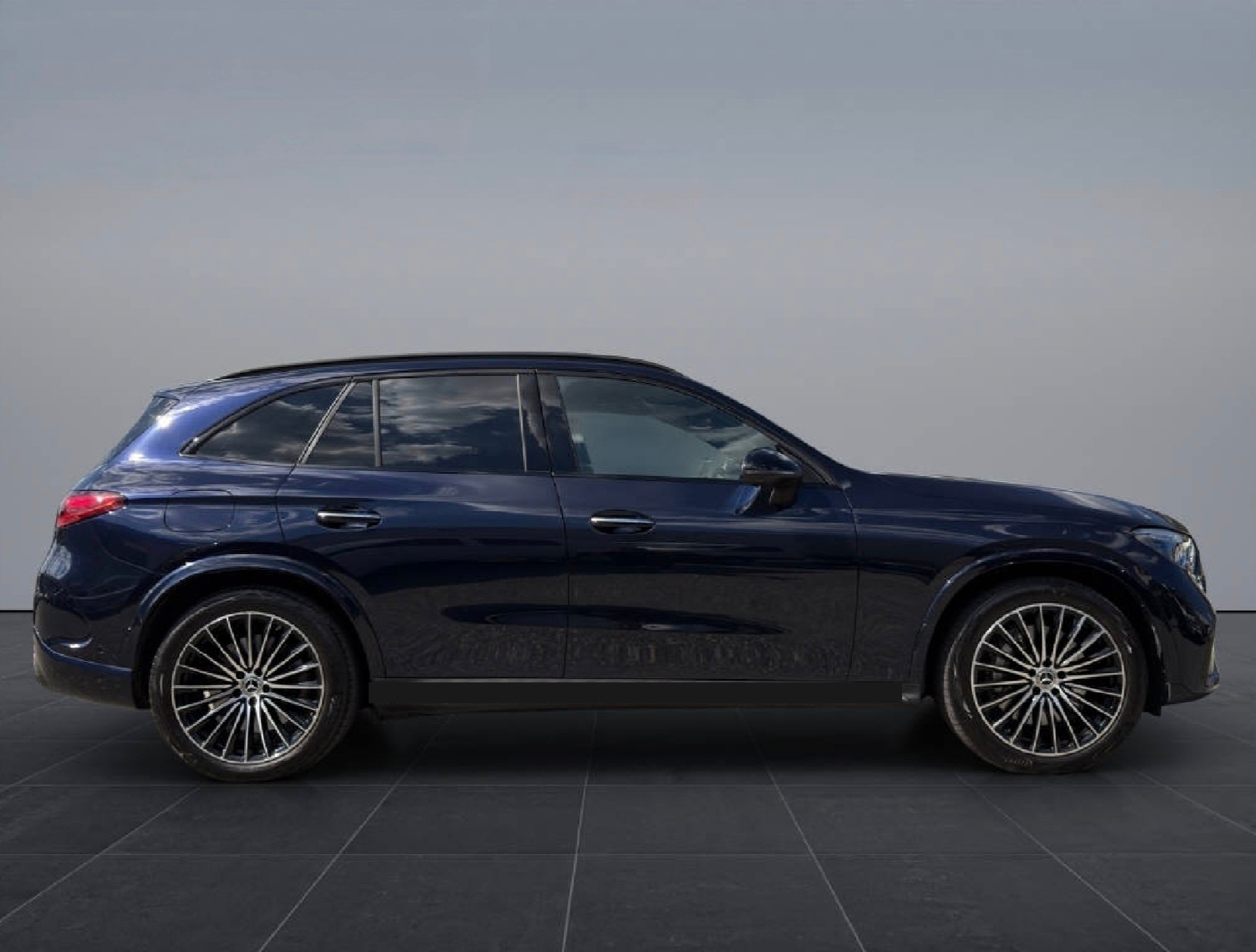 MERCEDES-BENZ GLC 400 e AMG Line 4matic Vollausstattung-image-0
