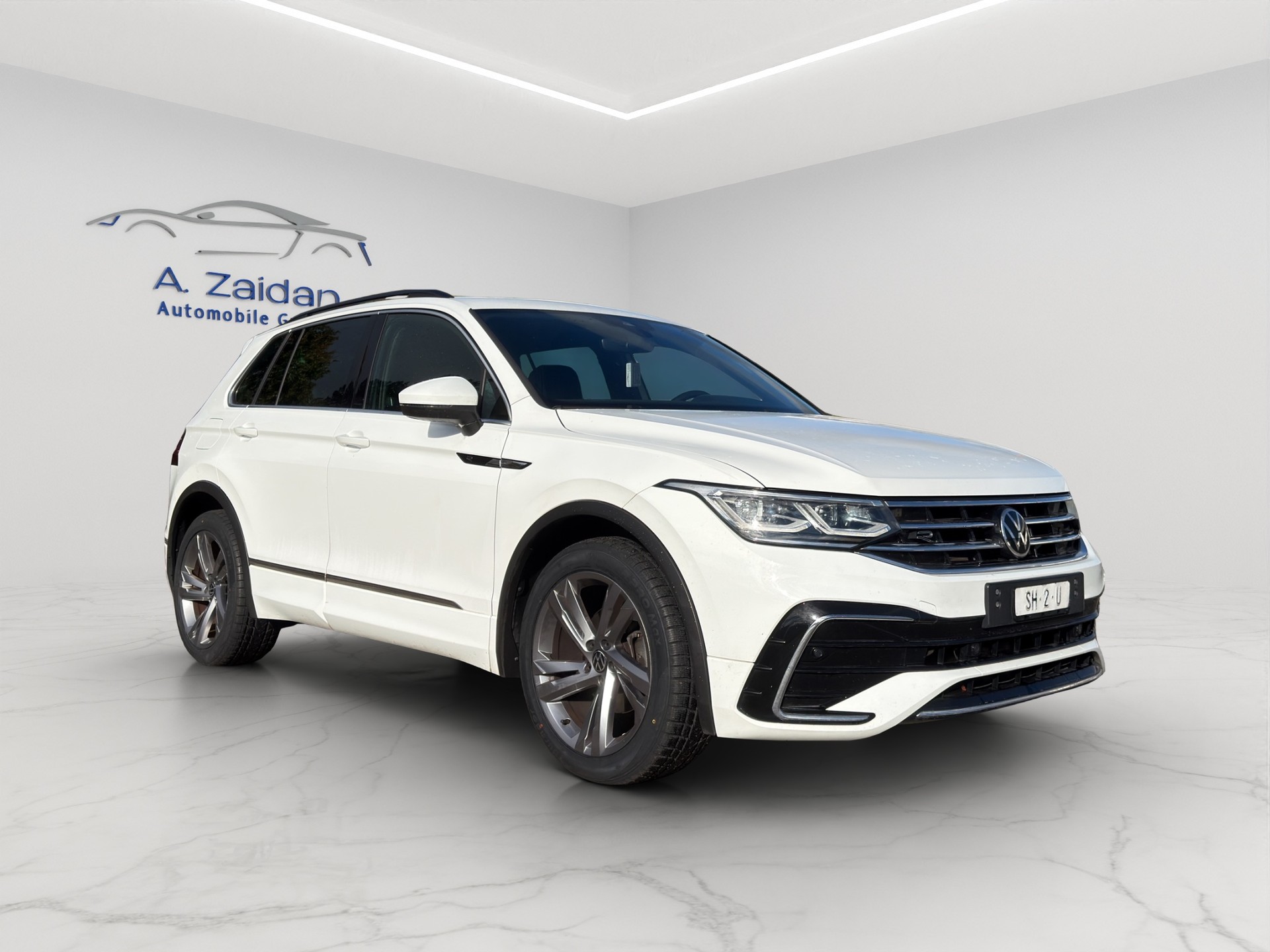 VW Tiguan 2.0 TDI SCR R-Line 4Motion DSG-image-2