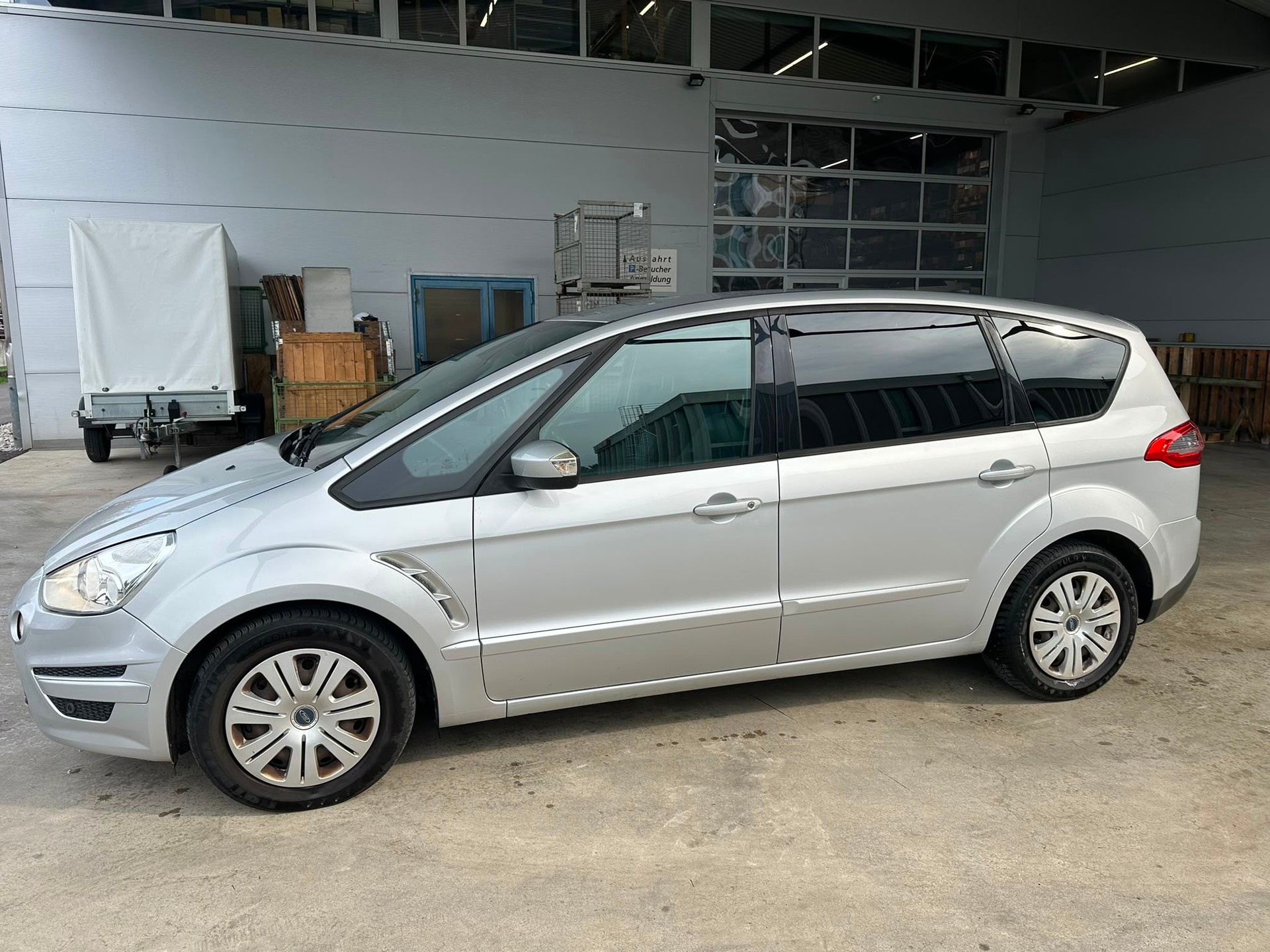 FORD S-Max 2.0 TDCi Titanium PowerShift-image-3