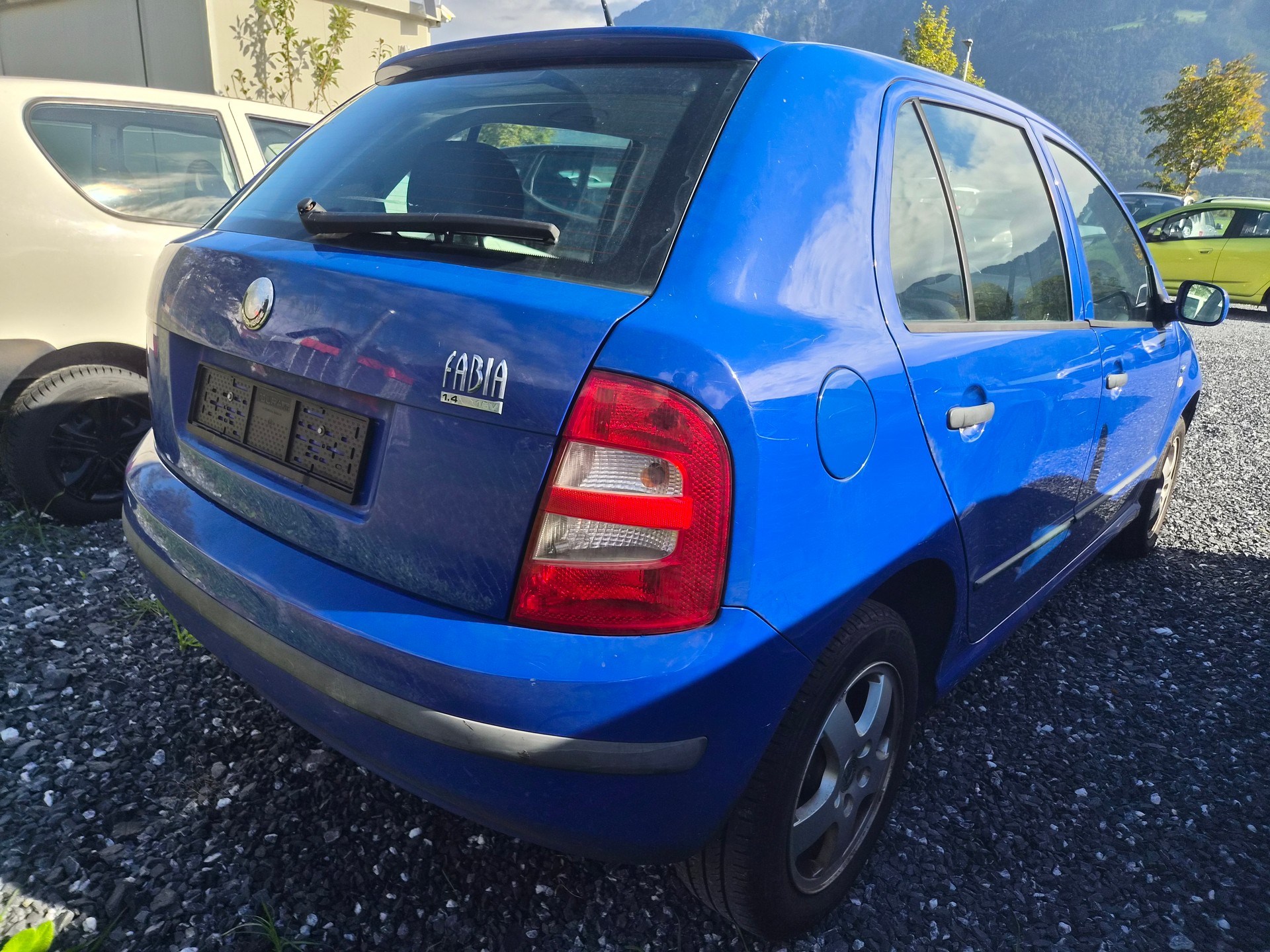 SKODA Fabia 1.4 16V Comfort-image-6