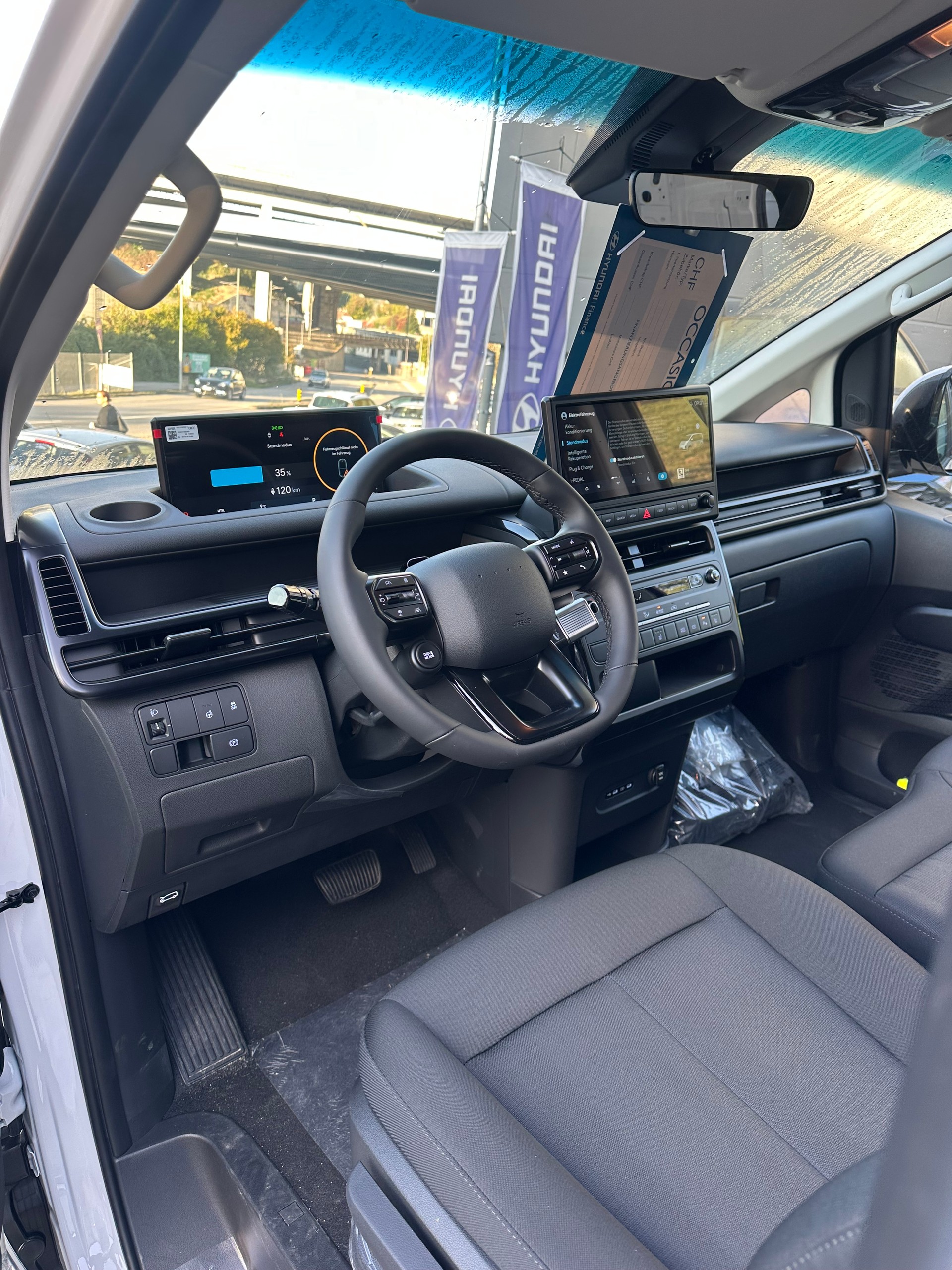 HYUNDAI Staria 84 kWh Amplia (Cargo)-image-6