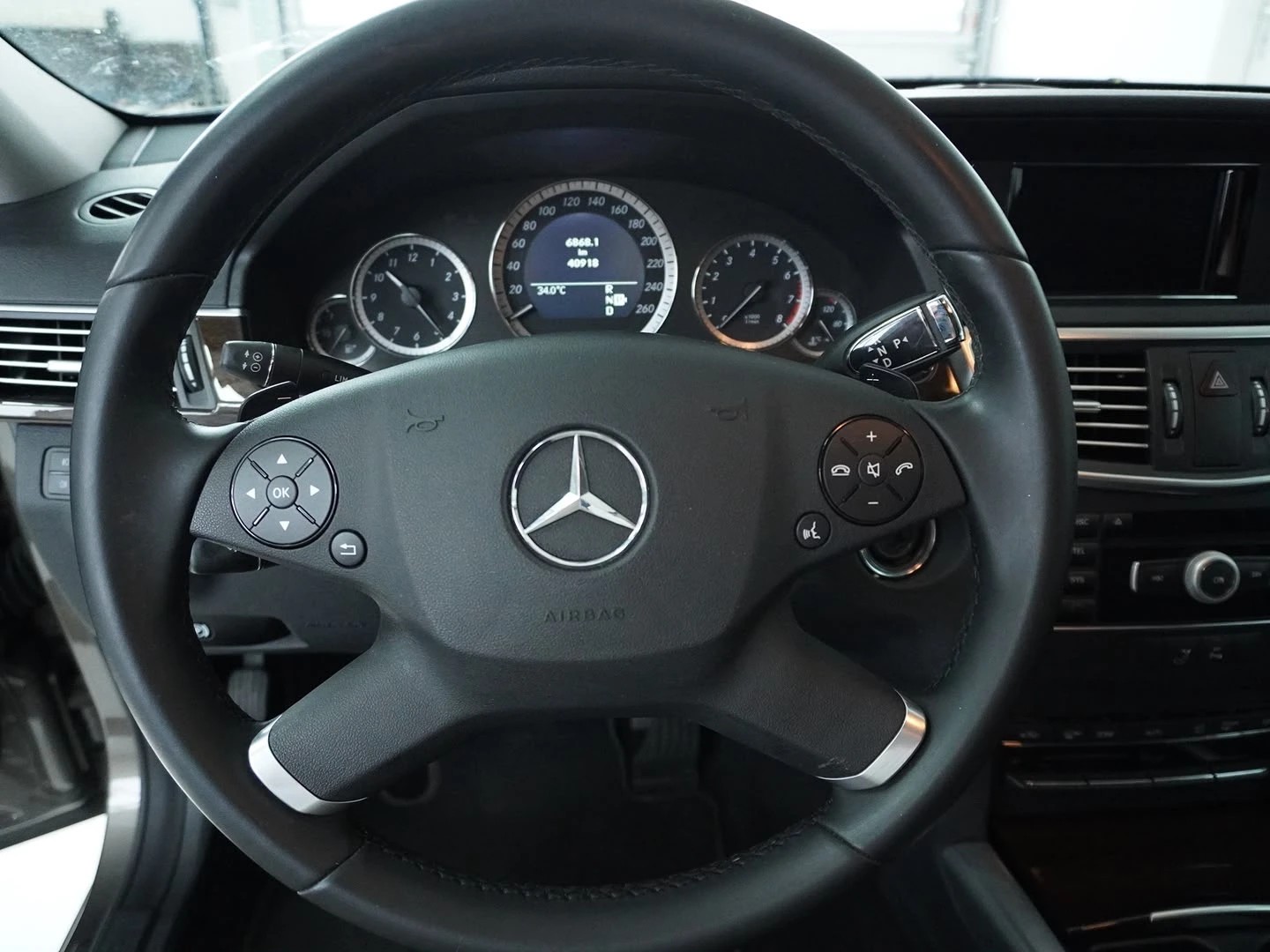 MERCEDES-BENZ E 350 CGI BlueEfficiency Elégance 7G-Tronic-image-7