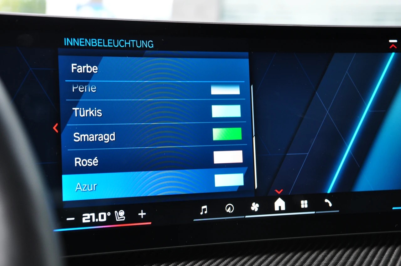 BMW M3 Touring xDrive Competition M-image-24
