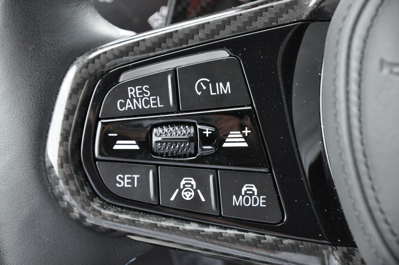 BMW M3 Touring xDrive Competition M-image-22